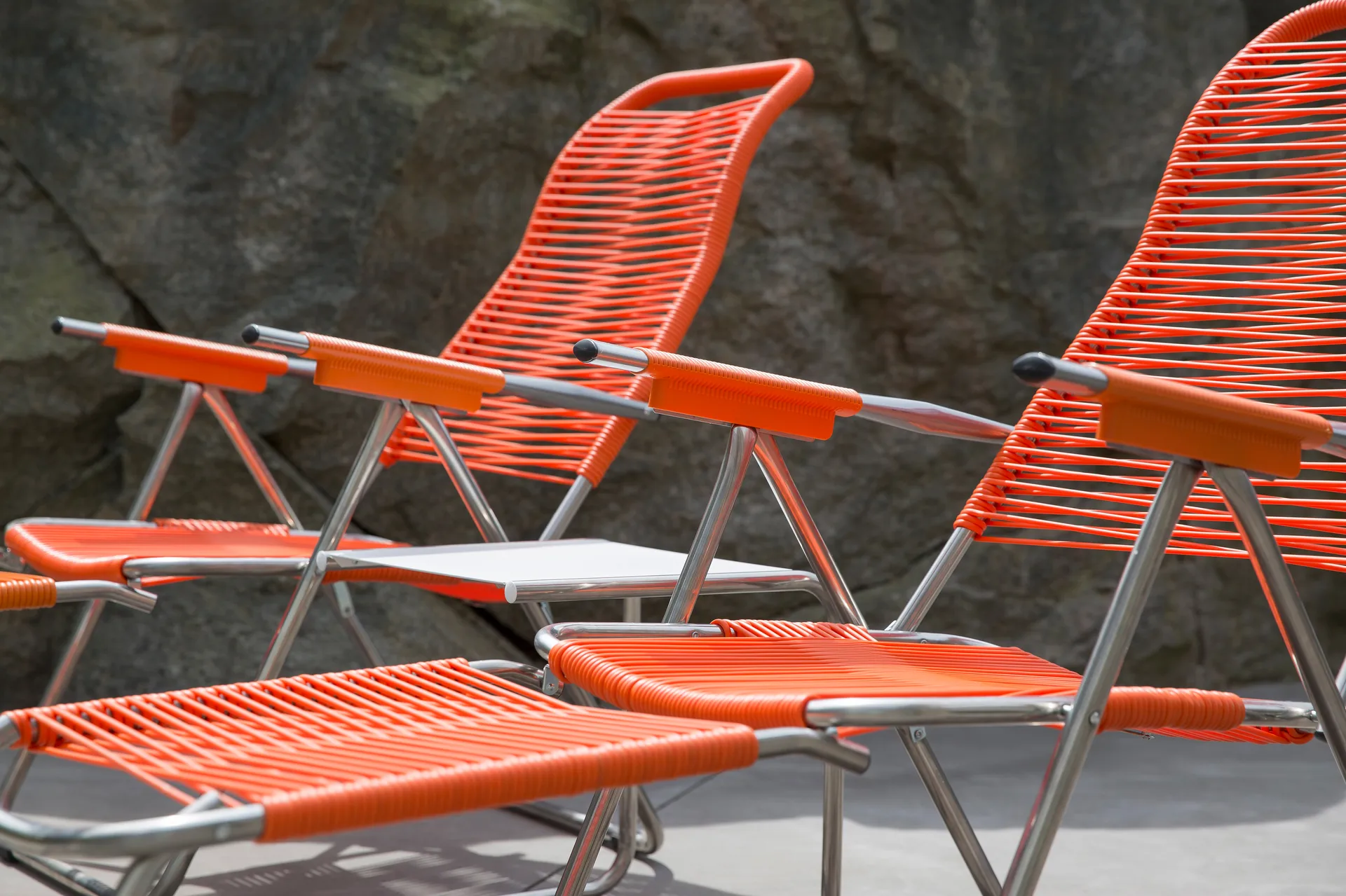 Silla para tomar el sol con reposapiés Spaghetti, Orange Fiam
