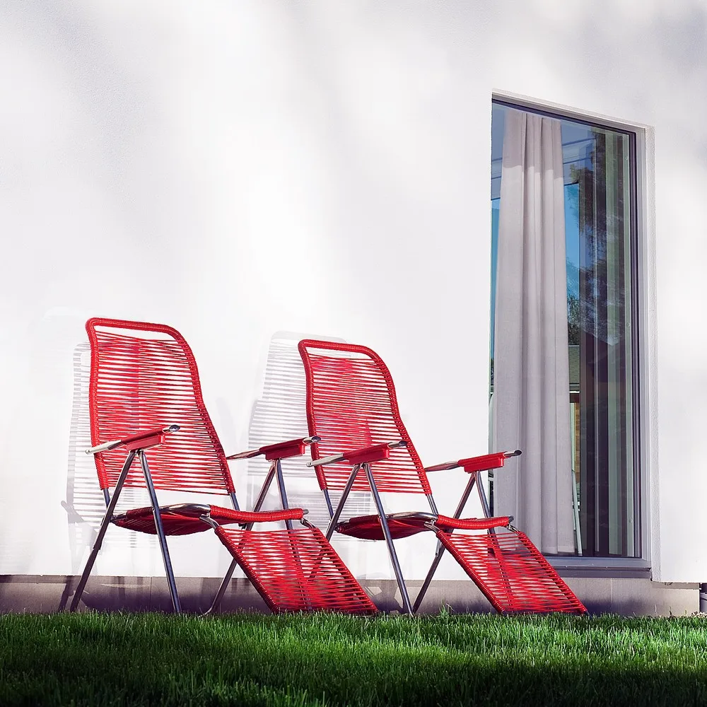 Tumbona Spaghetti con reposapiés, Rojo Fiam