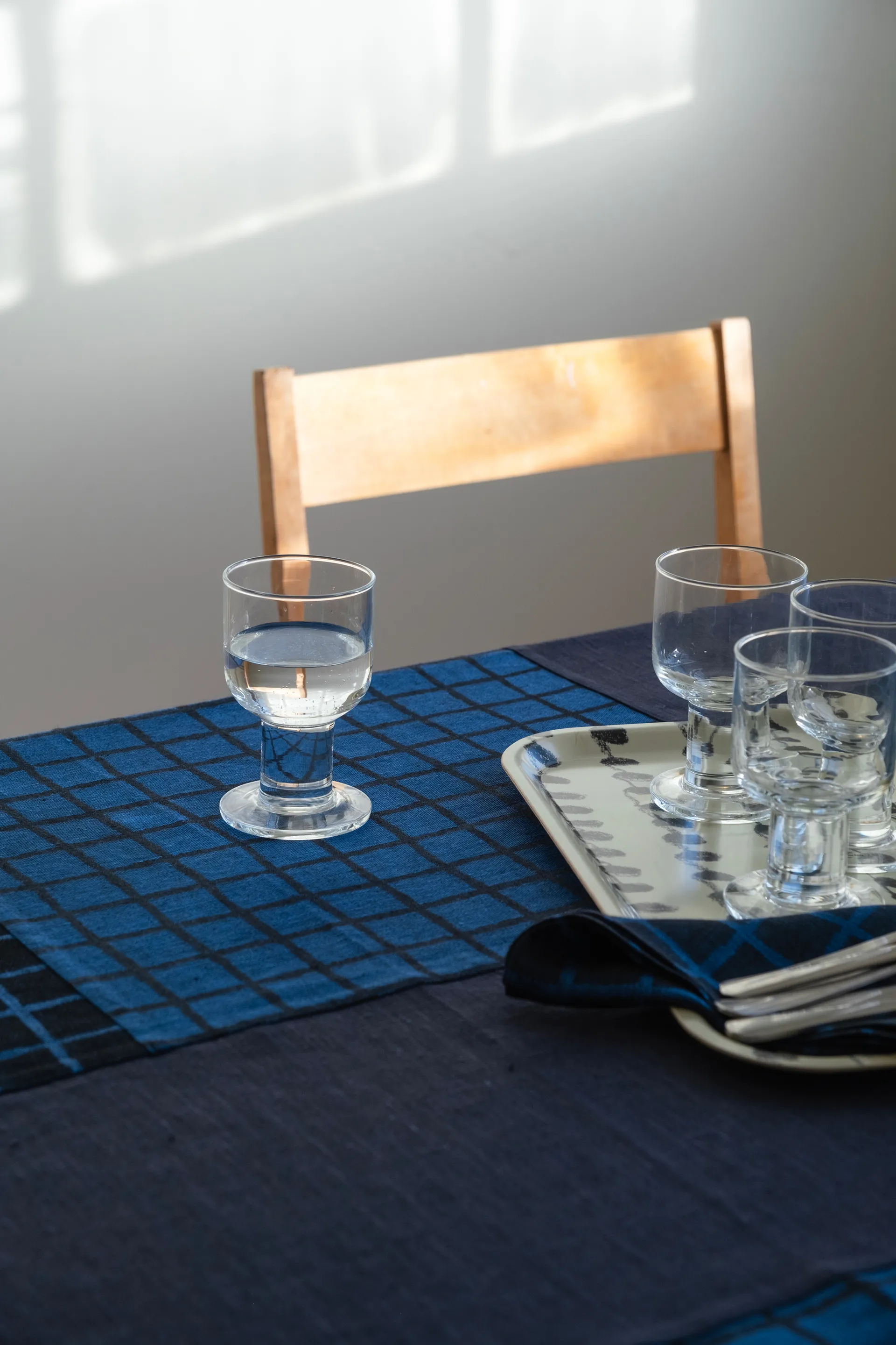 Bandeja Dot 22x43 cm, Black-white Fine Little Day