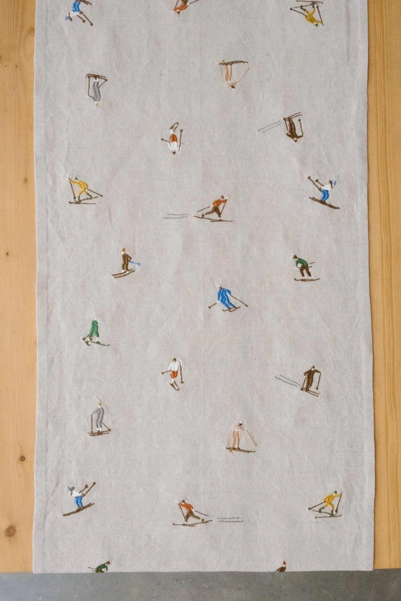 Camino de mesa Skiers, Natural, 45x150 cm Fine Little Day
