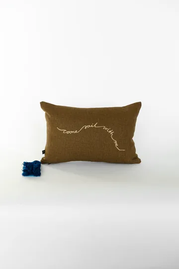 Cojín decorativo Knop - Marrón-dorado-azul, 27x40 cm - Fine Little Day