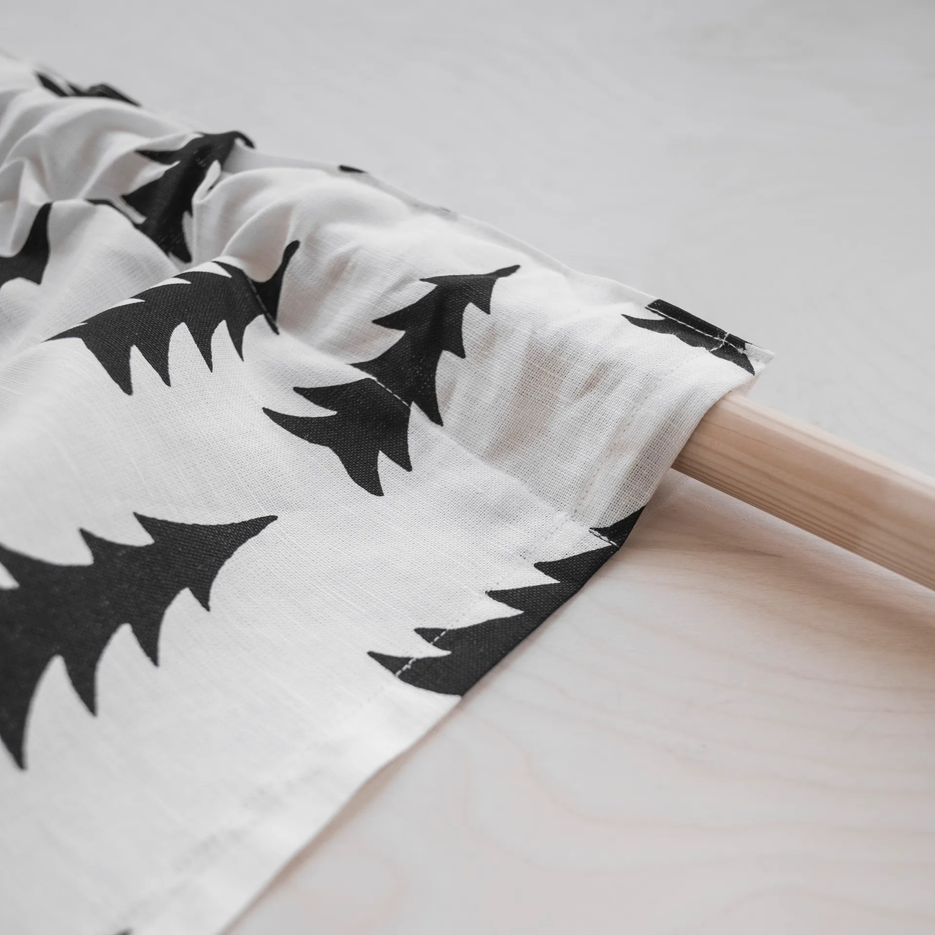 Cortina Gran, blanco-negro Fine Little Day