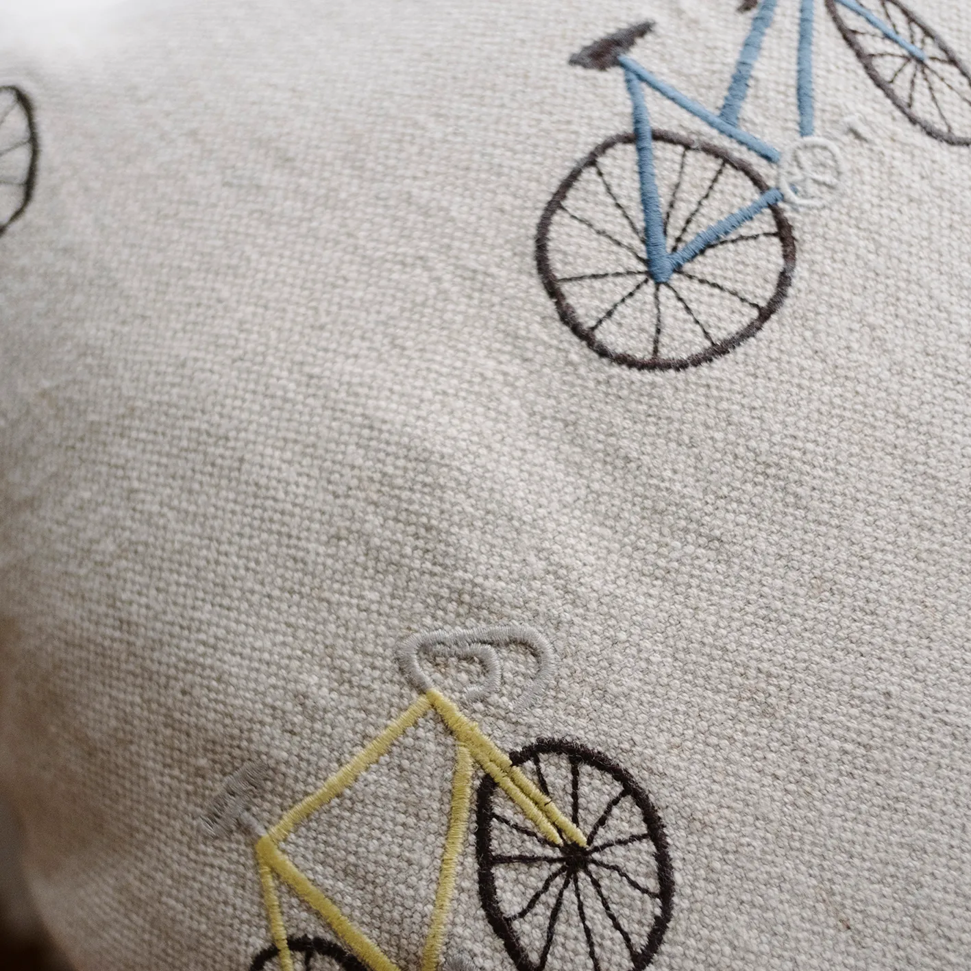 Funda de cojín Bicycles 48x48 cm, Beige Fine Little Day