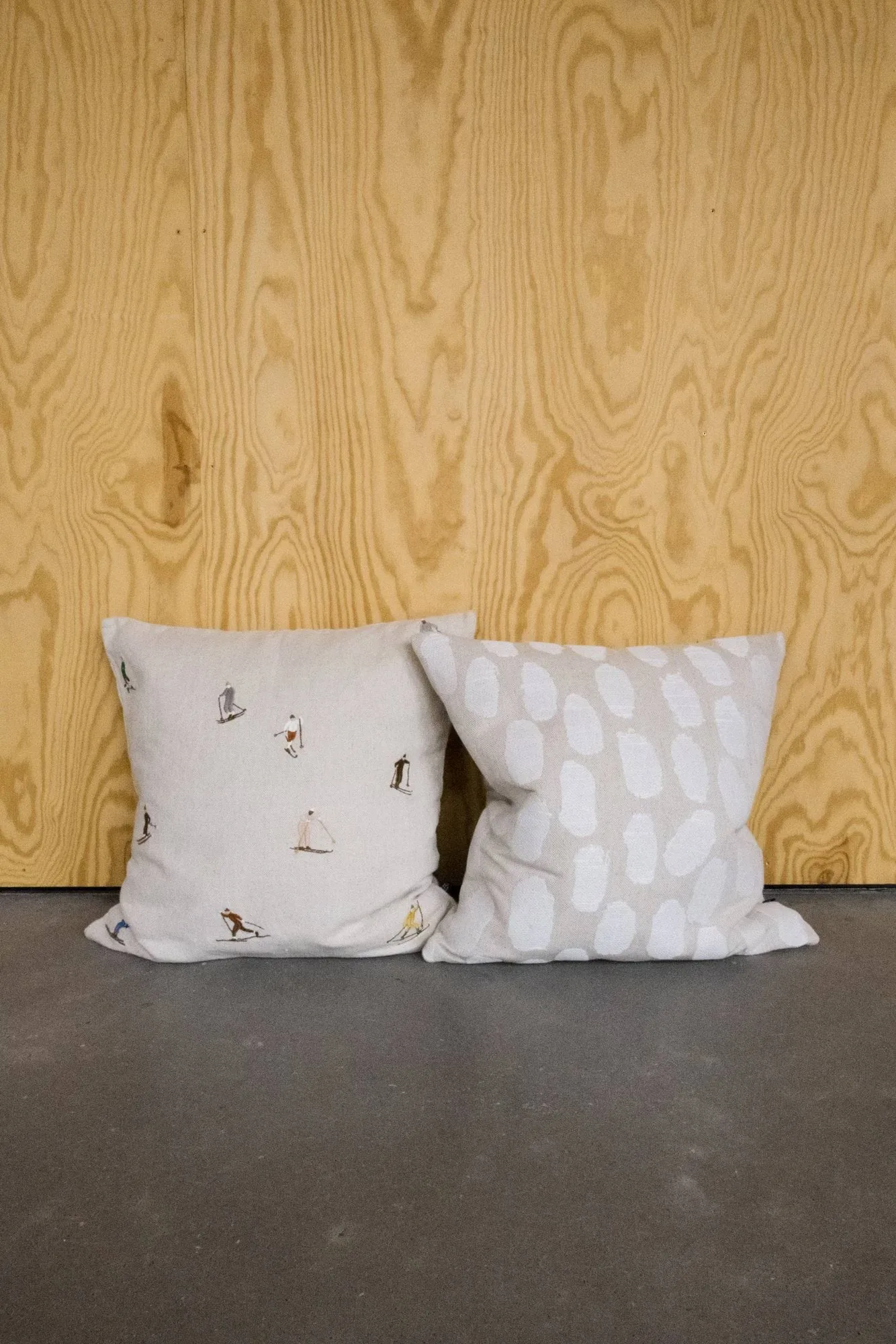 Funda de cojín Dots 48x48 cm, Blanco-natural Fine Little Day