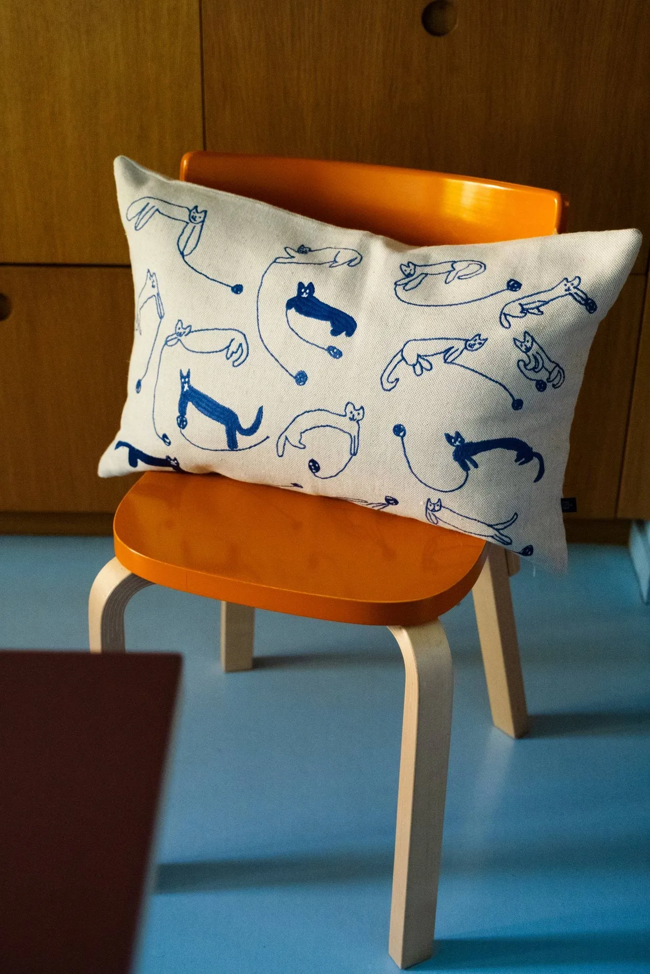 Funda de cojín Garnkatter, Natural-azul, 35x58 cm Fine Little Day