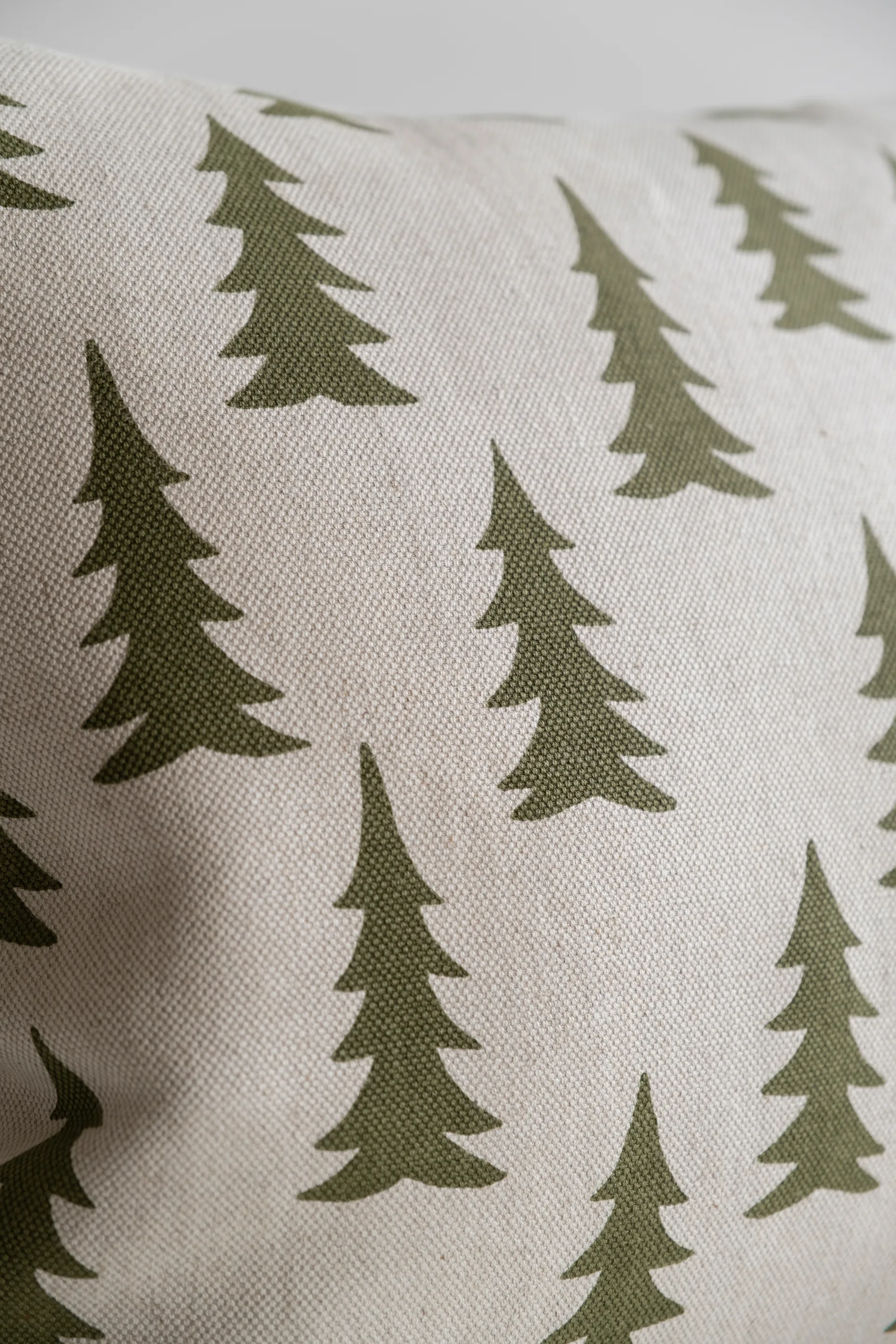 Funda de cojín Gran, mezcla lino, verde oliva Fine Little Day