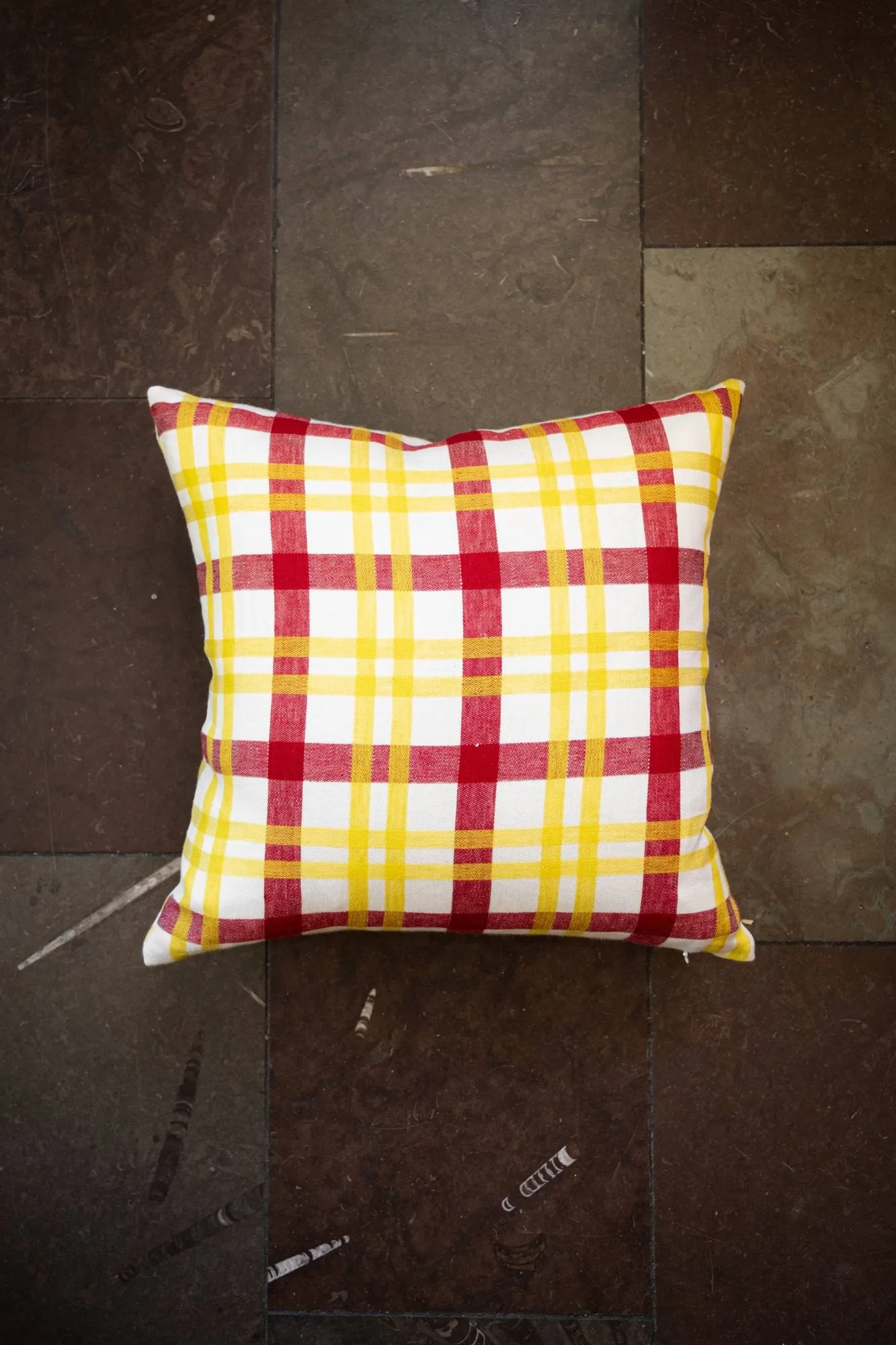 Funda de cojín Grid, Amarillo, 38x58 cm Fine Little Day