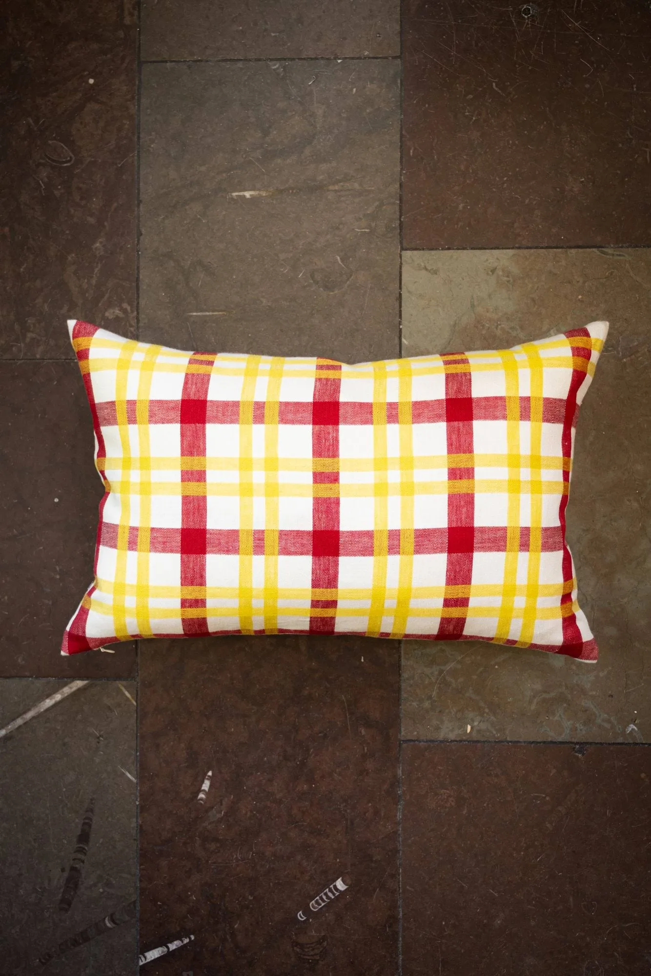 Funda de cojín Grid, Amarillo, 45x45 cm Fine Little Day