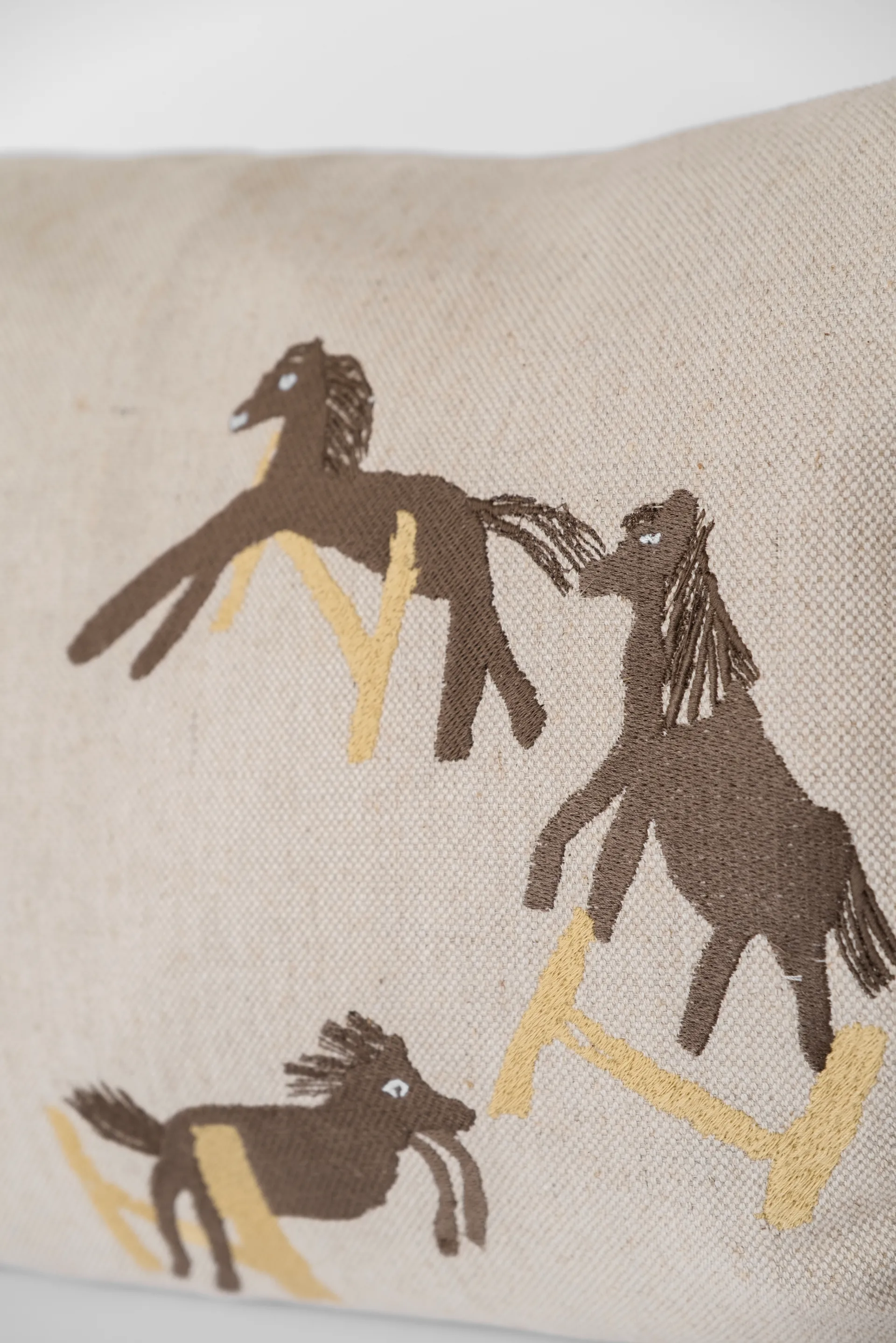 Funda de cojín Jumping horse 38x58 cm, Natur Fine Little Day