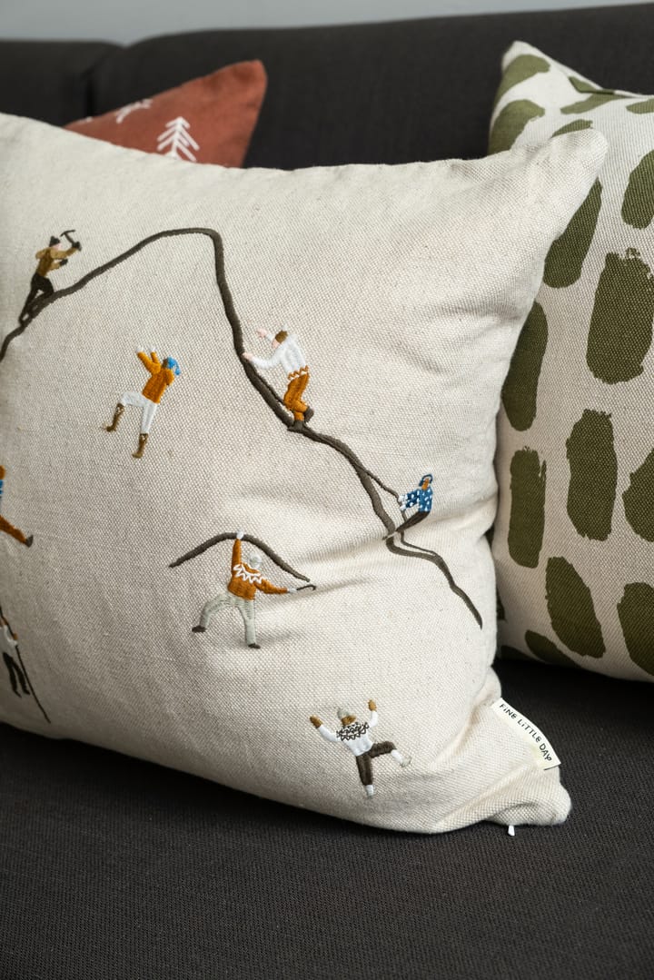 Funda de cojín Mountain climbers 48x48 cm, Natural Fine Little Day