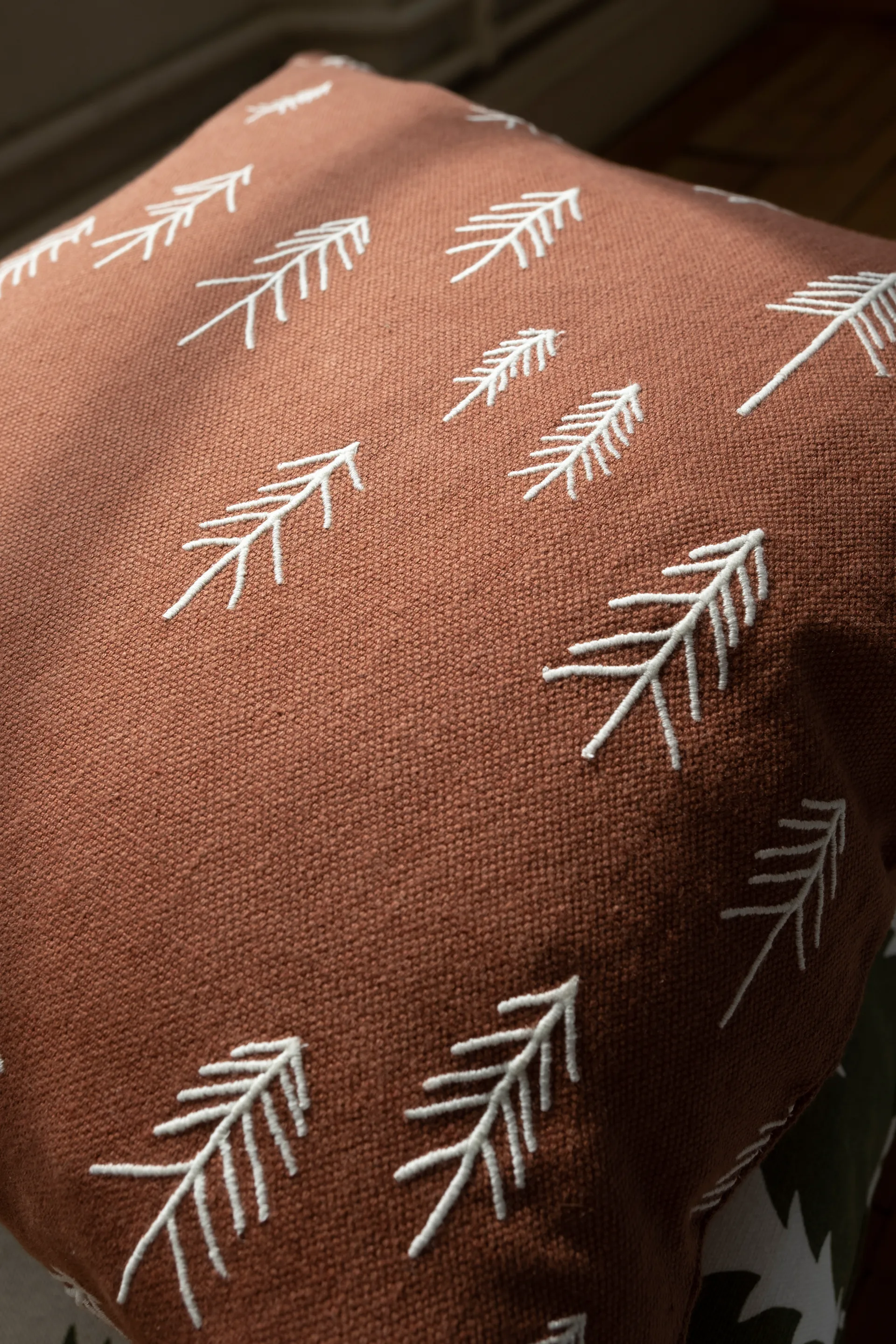 Funda de cojín Tall 48x48 cm, Terracota-blanco Fine Little Day