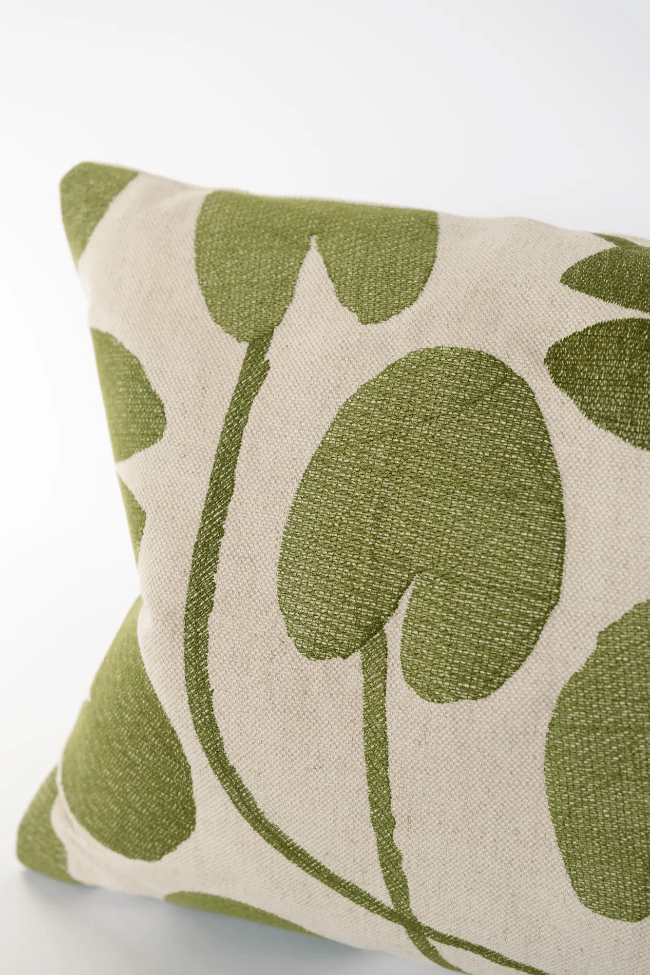 Funda de cojín Water Lilies, Natural-verde, 38x58 cm Fine Little Day