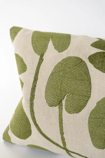 Funda de cojín Water Lilies - Natural-verde, 38x58 cm - Fine Little Day