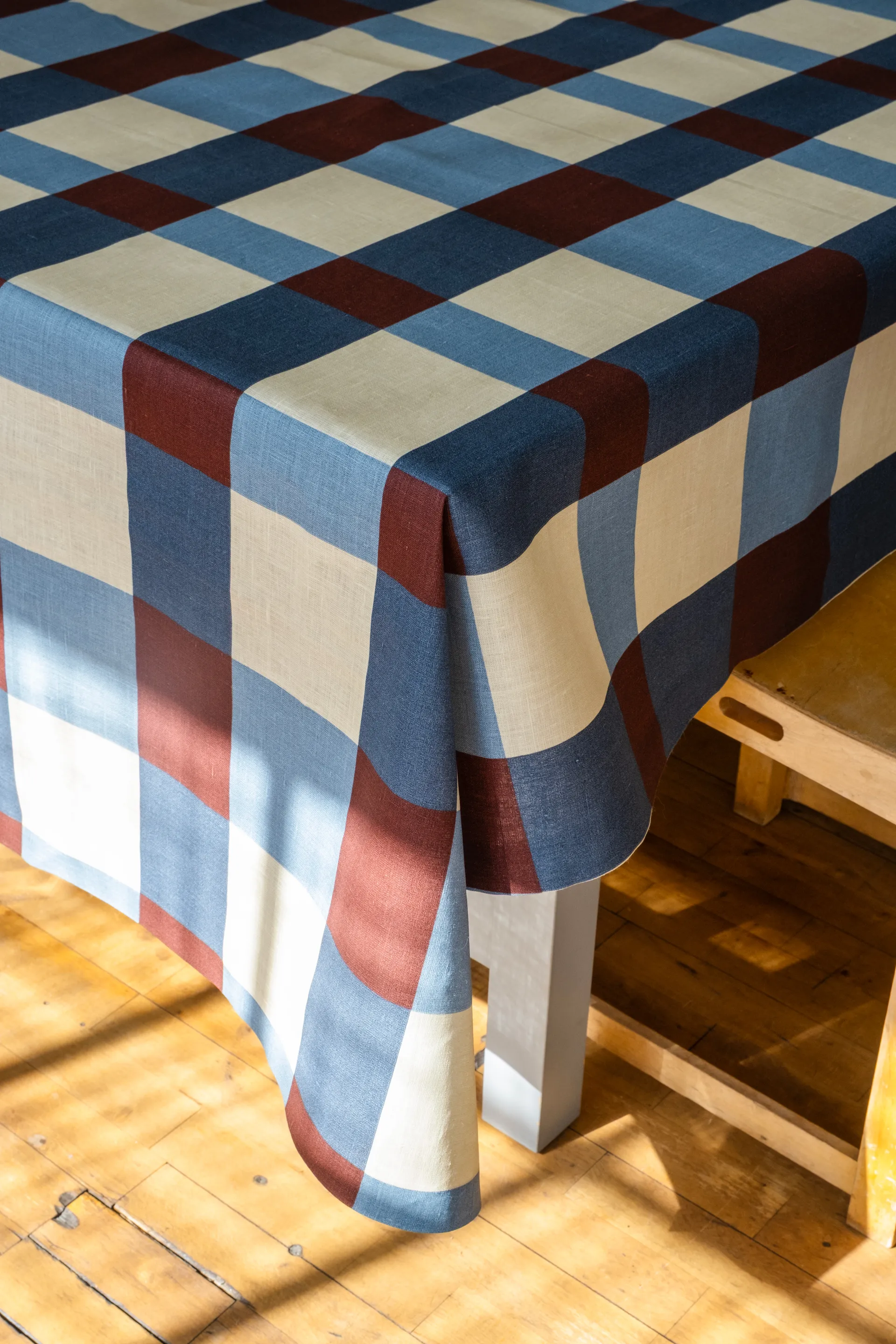 Mantel Fält  149x250 cm, Plum Fine Little Day