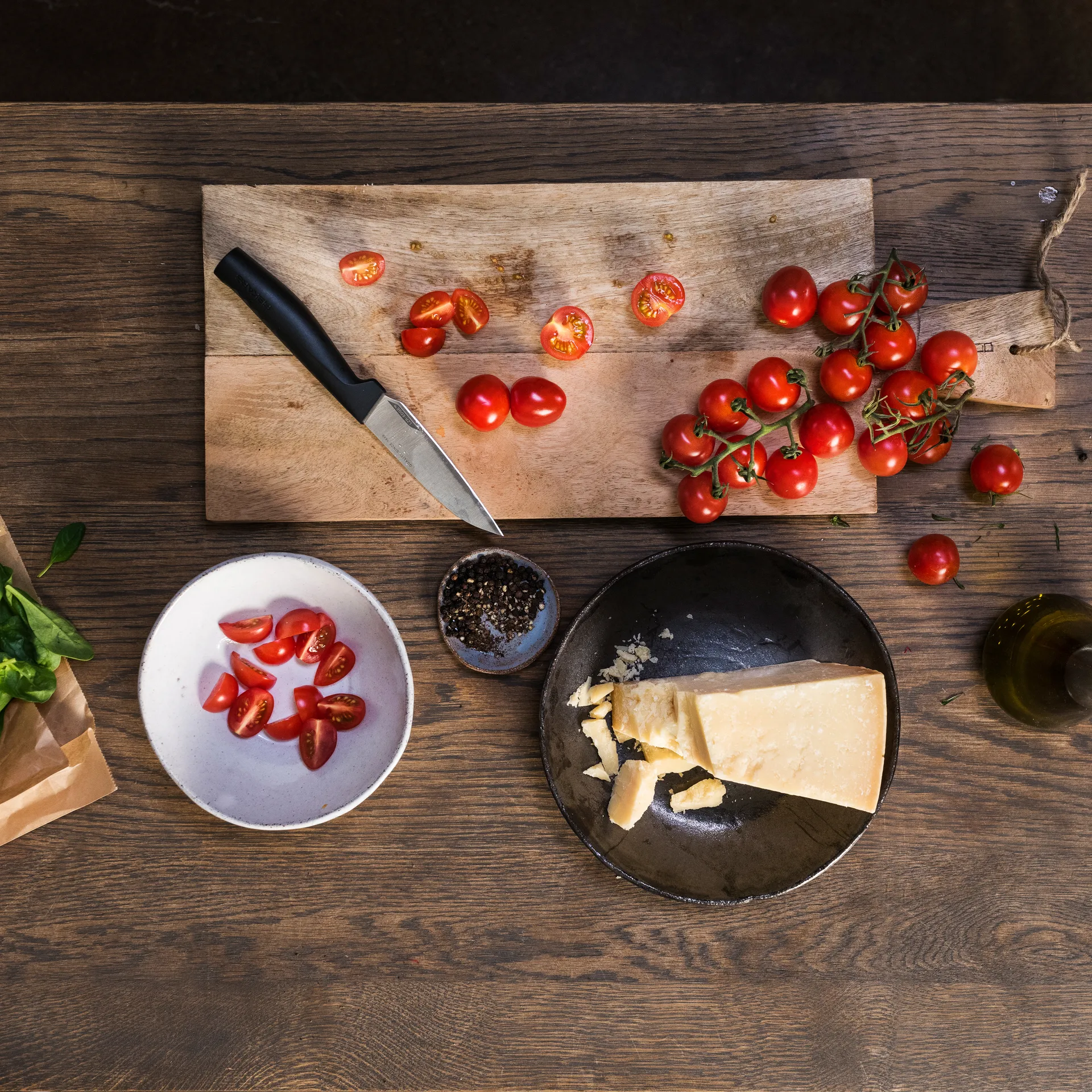 Cuchillo de chef y cuchillo de verduras Hard Edge, 2 piezas Fiskars