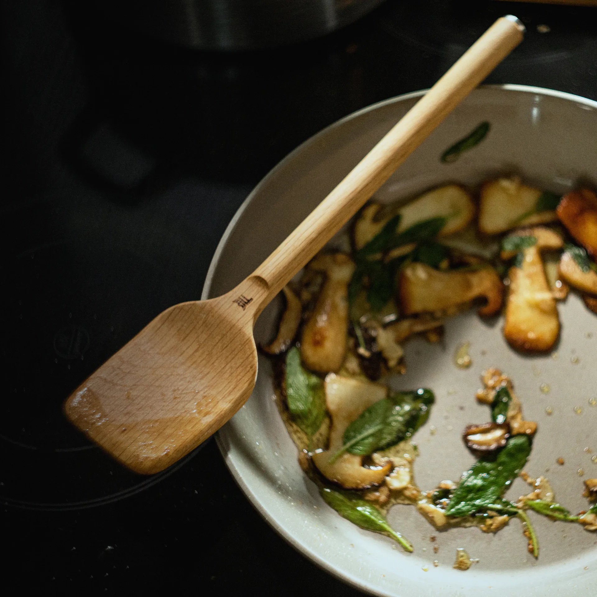 Espátula Norden, Roble-acero inoxidable Fiskars