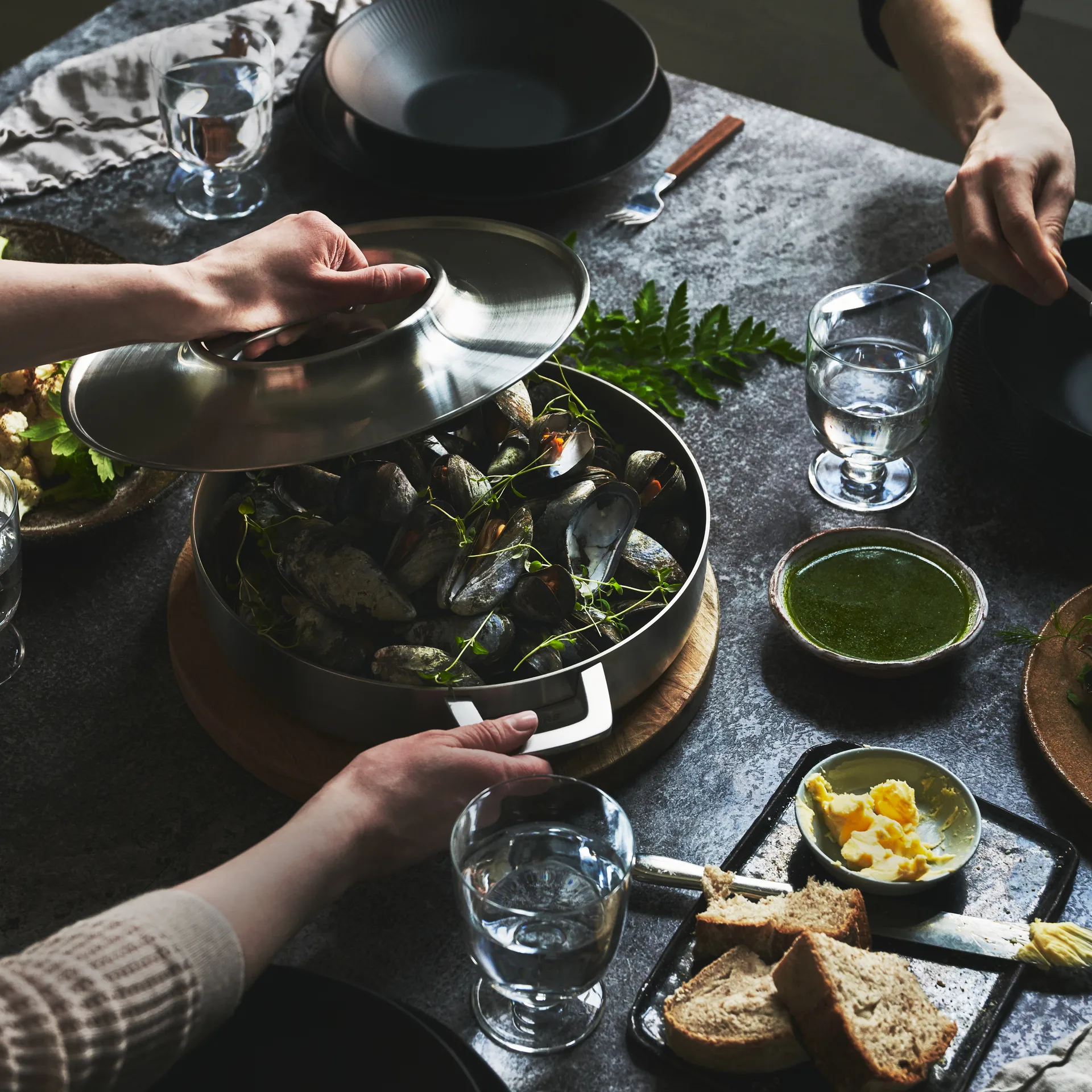 Olla con tapa Norden acero inoxidable, 28 cm Fiskars