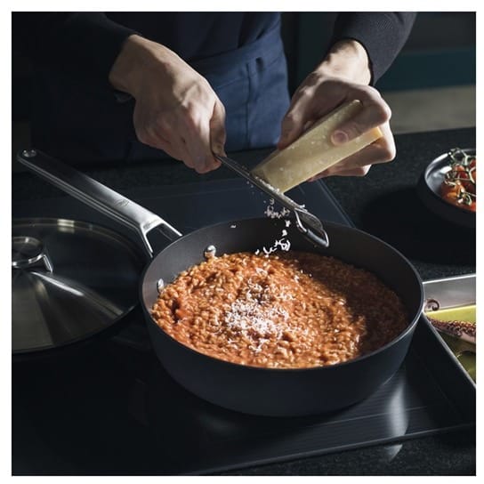 Sartén para saltear con tapa Taiten, 26 cm Fiskars