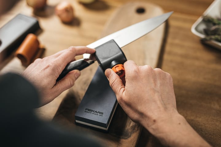 Set de afilador Fiskars, negro-naranja Fiskars