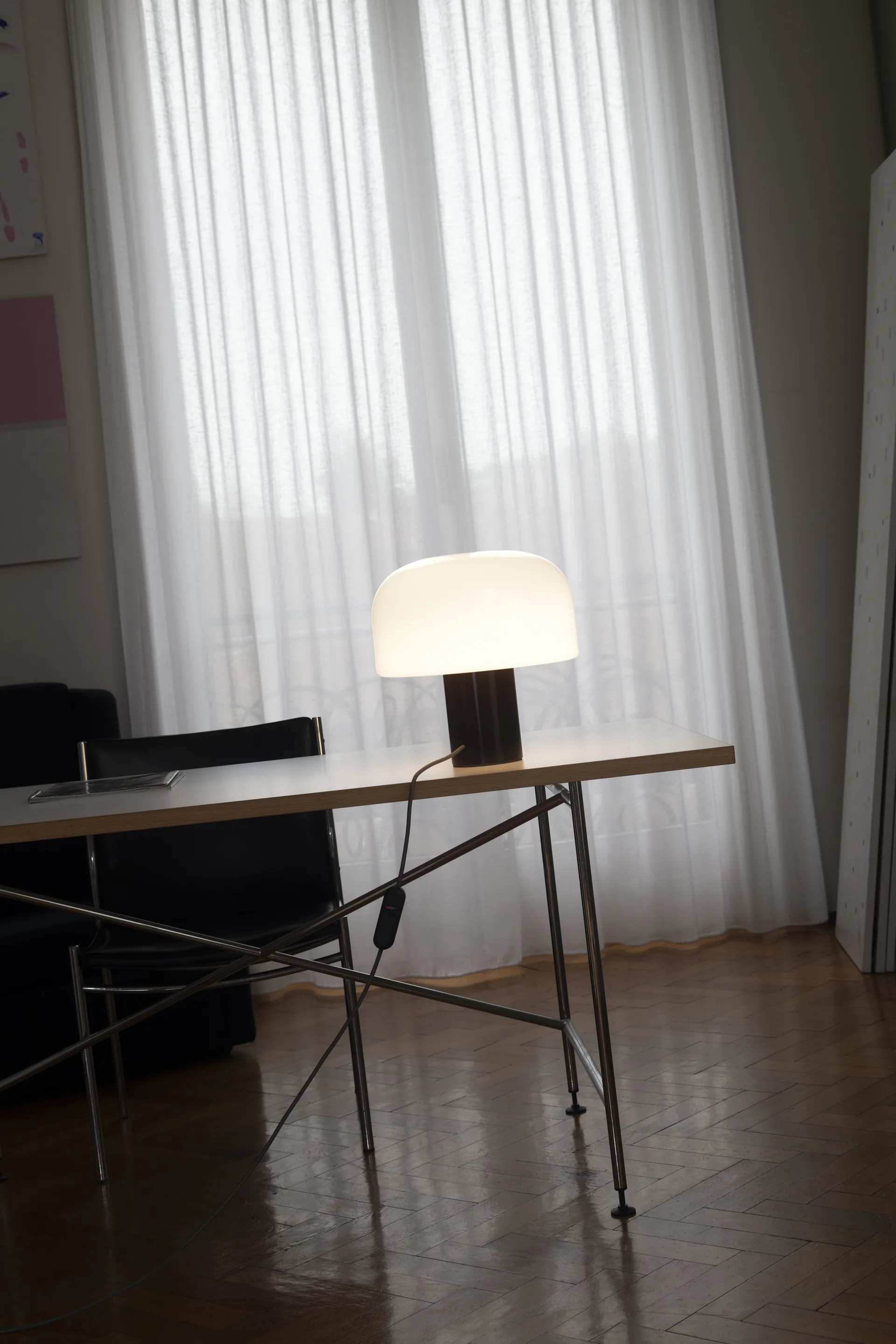 Lámpara de mesa Bellhop Glass T, Choko Flos