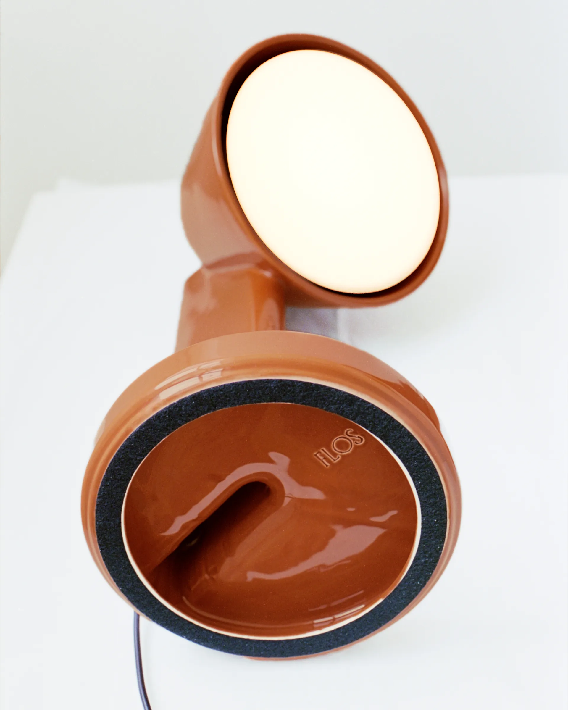 Lámpara de mesa Céramique Down, Rust red Flos