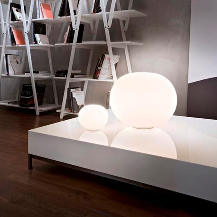 Lámpara de mesa Glo-ball B2, Cristal opal blanco Flos