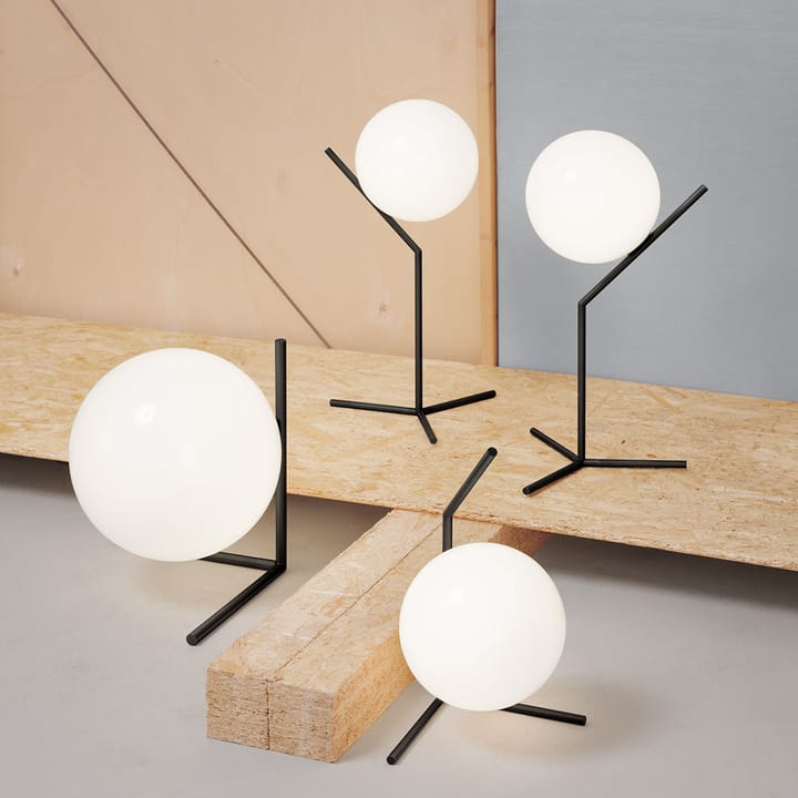 Lámpara de mesa IC lights T1 low, Negro, opal Flos