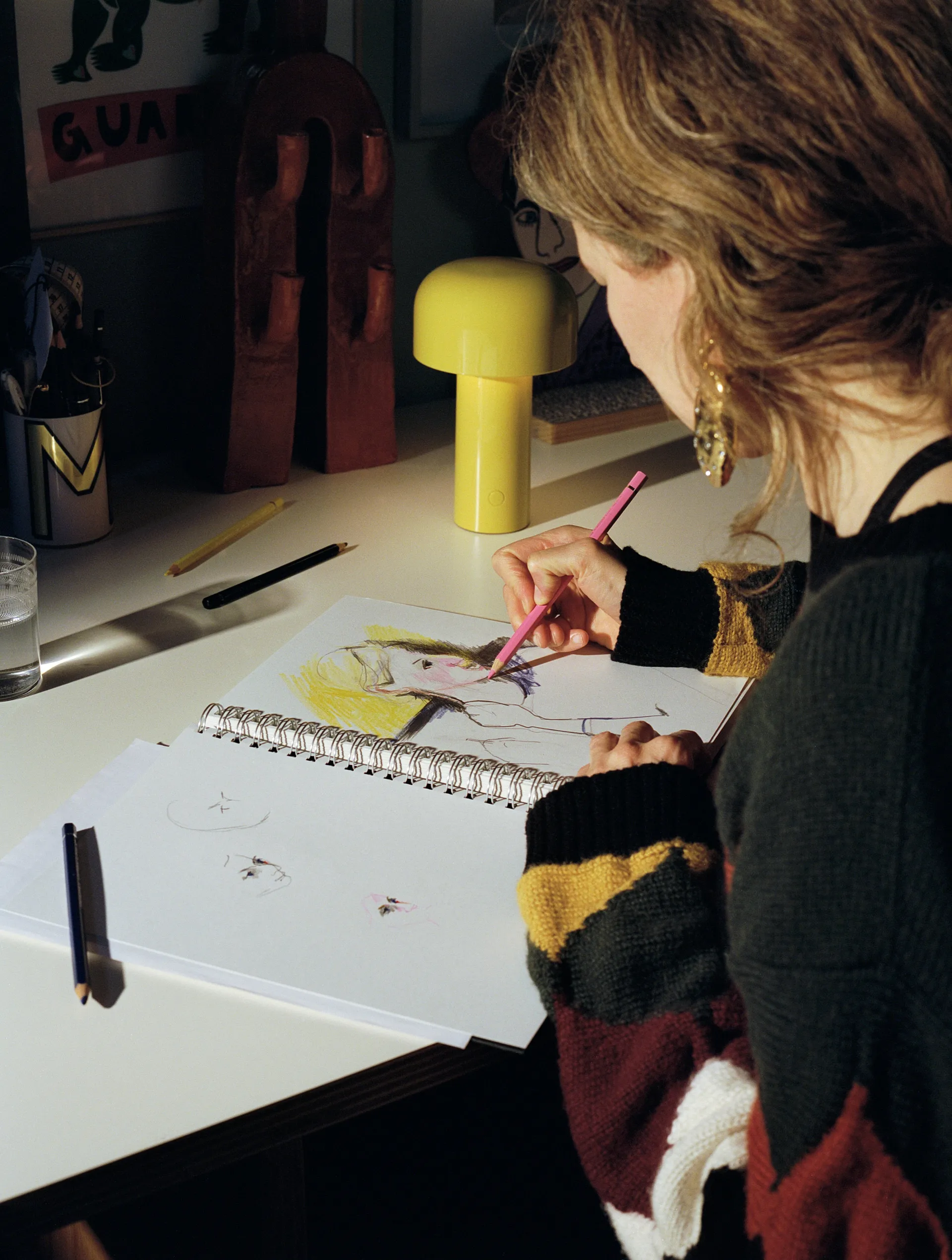 Lámpara de mesa portátil Bellhop, Yellow yellow, IP54 (interior/exterior) Flos