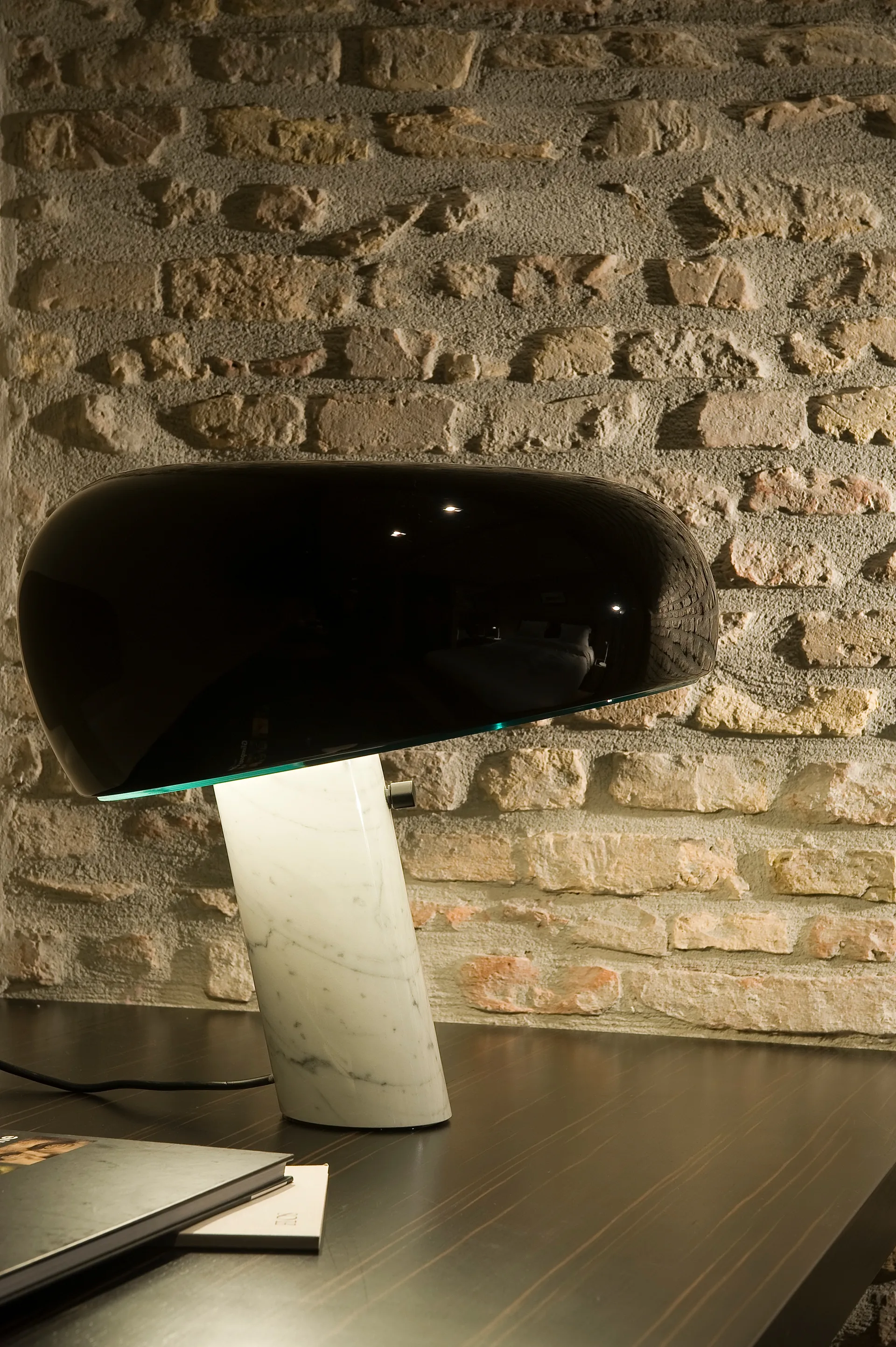 Lámpara de mesa Snoopy, Black Flos