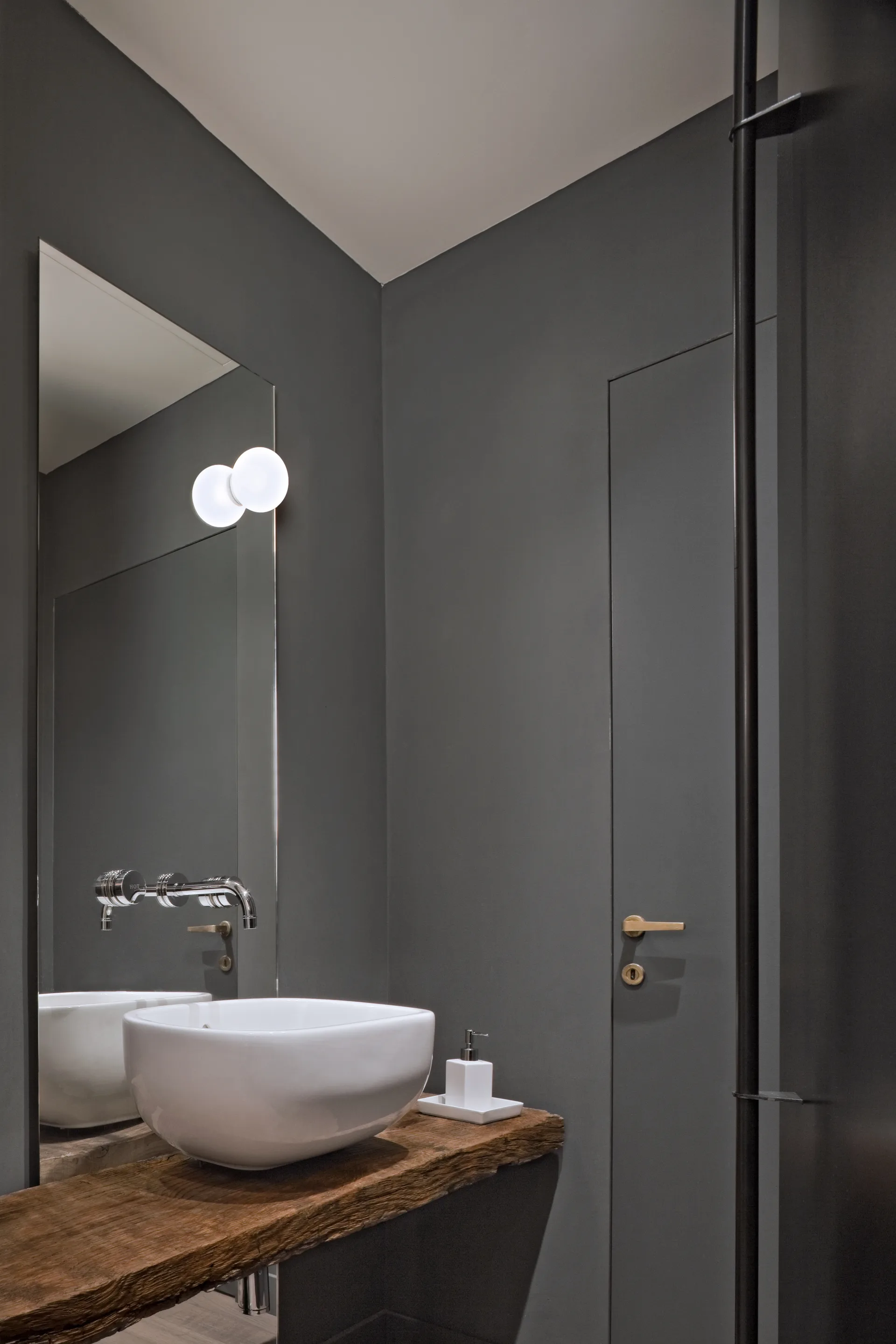 Lámpara de pared y techo Mini Glo-Ball CW de montaje en espejo, Blanco Flos