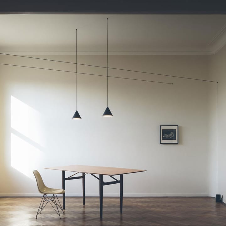 Lámpara de techo cono String Light, Azul, 22 m cable Flos