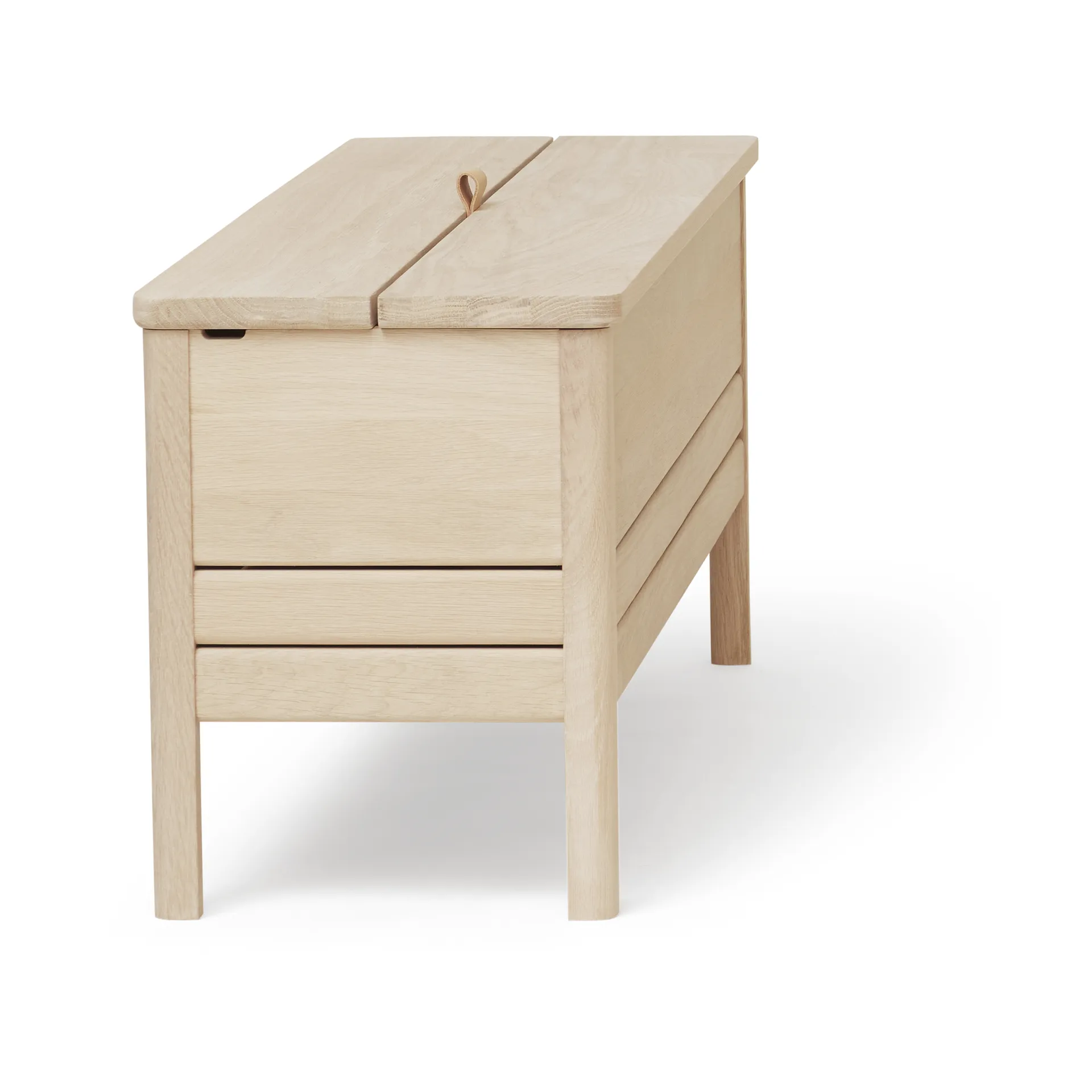 Banco con almacenamiento A Line 111 cm, Roble blanco Form & Refine