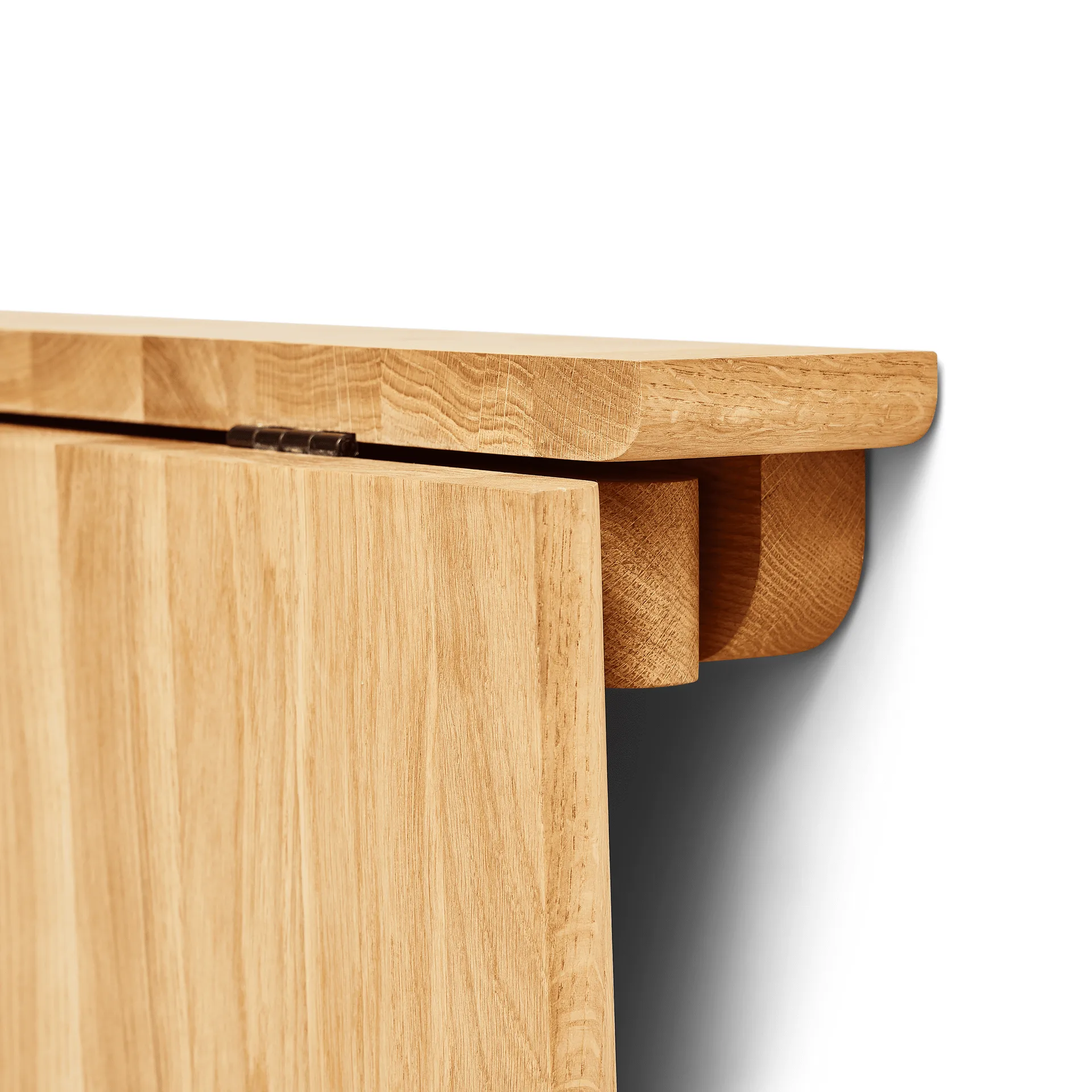 Mesa plegable de pared Trefoil, Roble Form & Refine