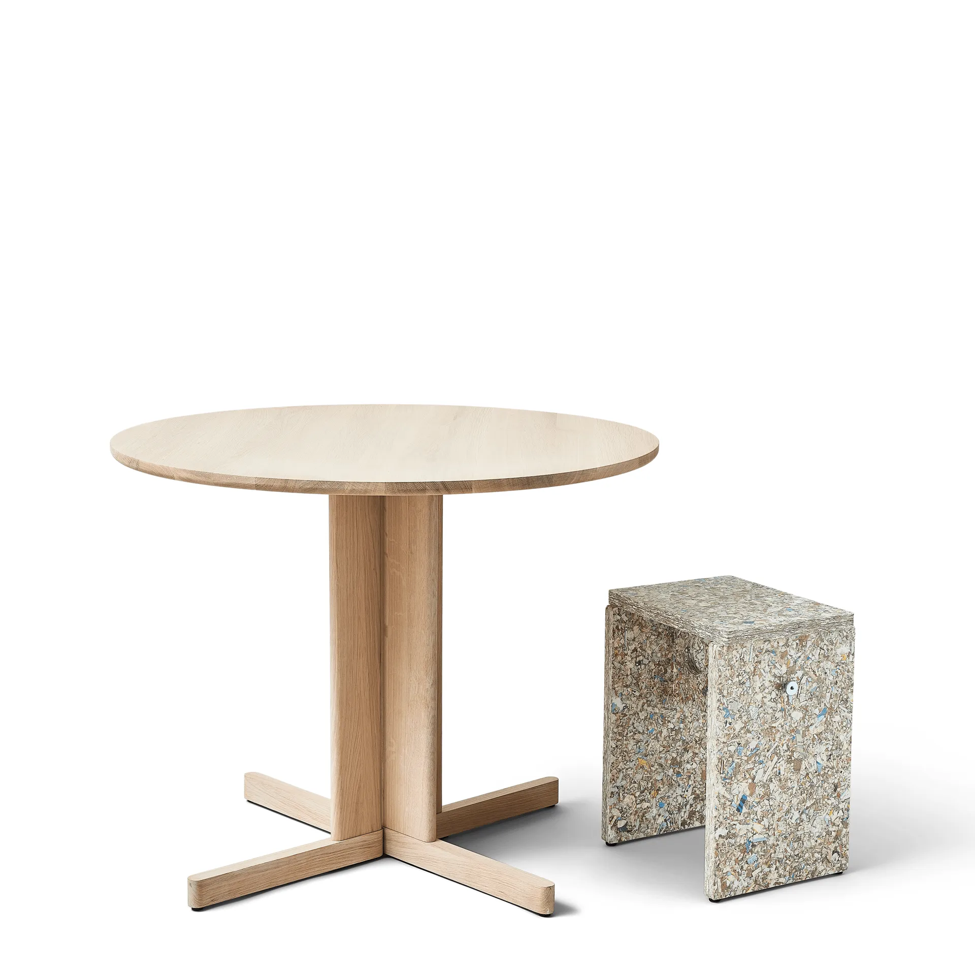 Mesa Trefoil Ø90 cm, Roble blanco Form & Refine