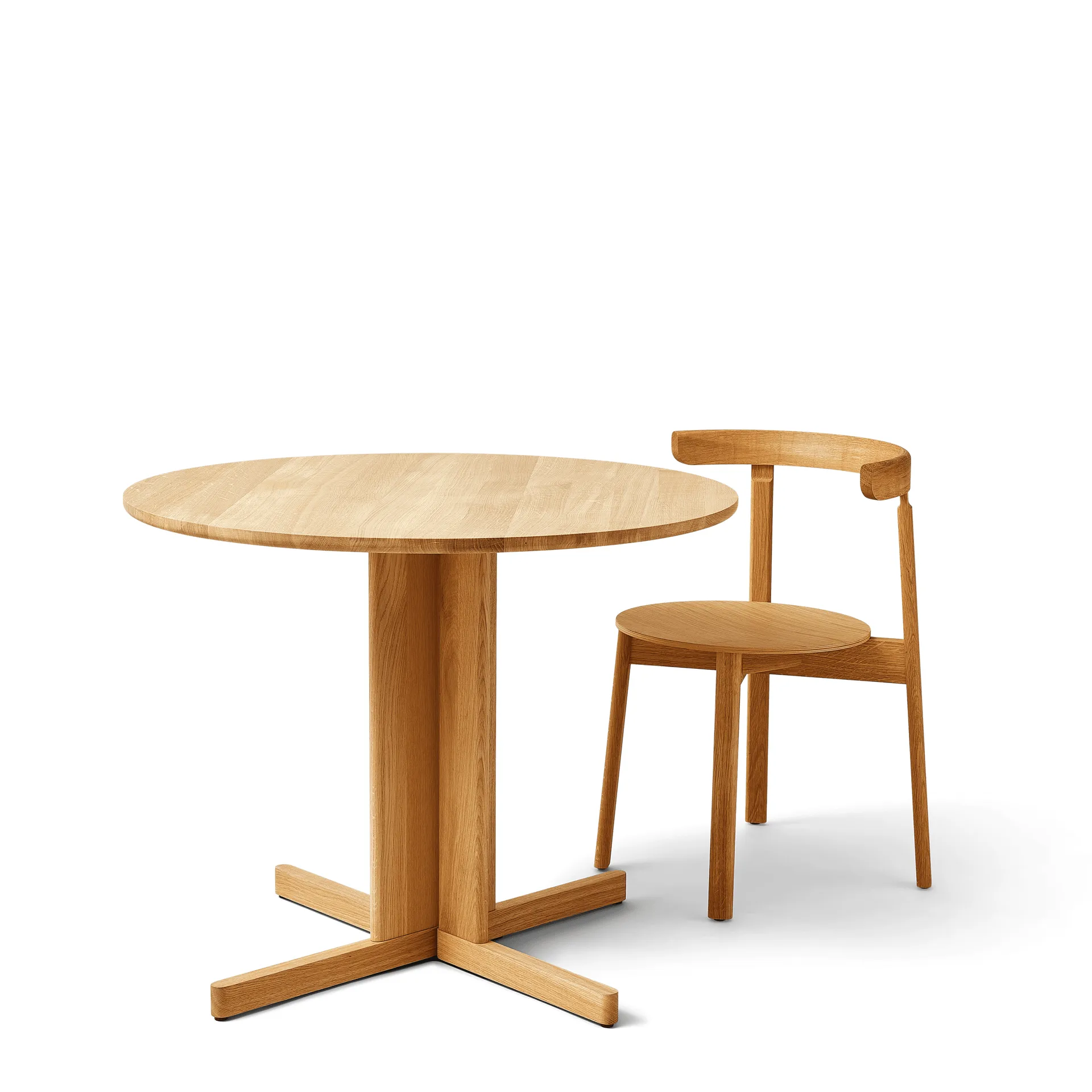 Mesa Trefoil Ø90 cm, Roble Form & Refine