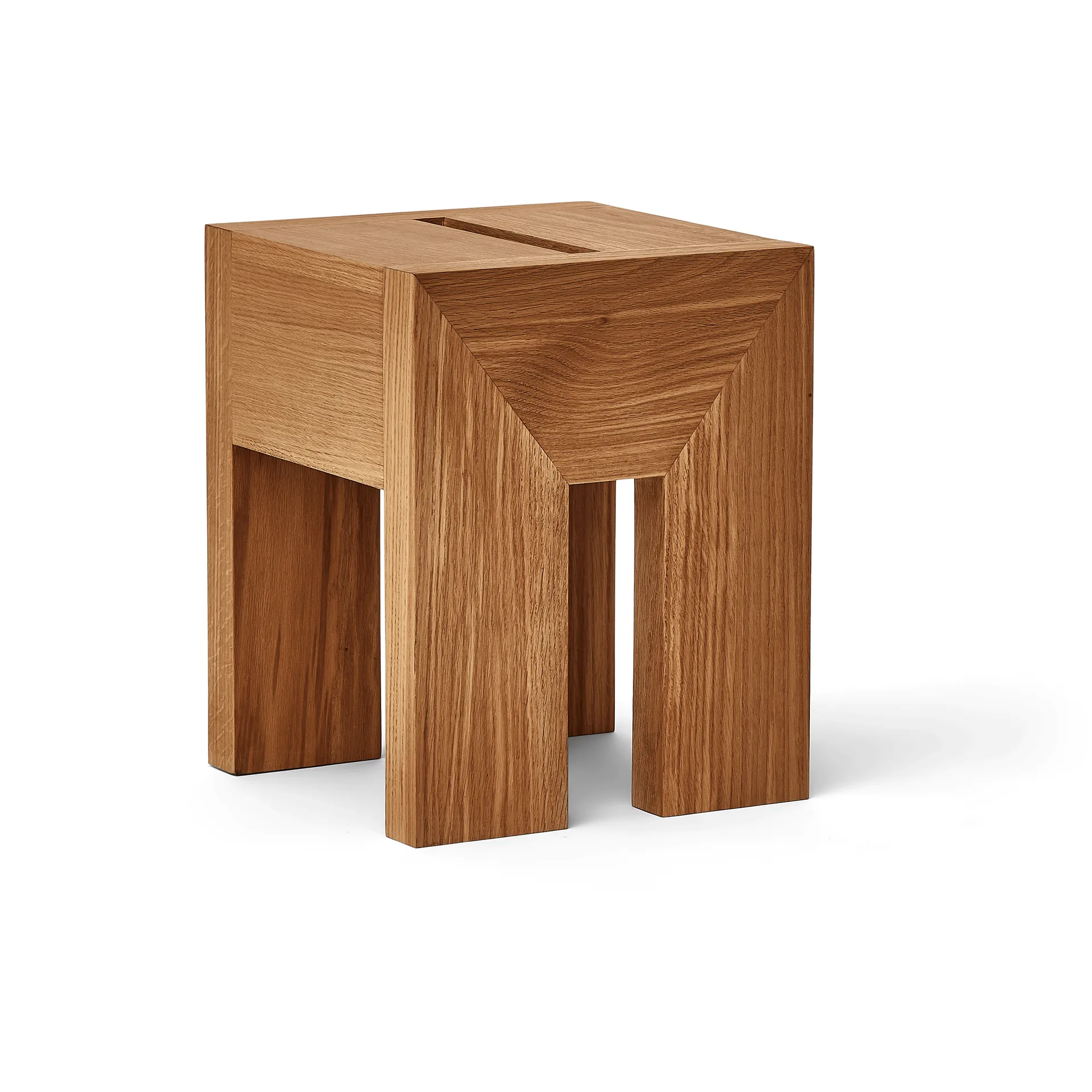 Monolith mesa auxiliar, Roble, 29x29x36 cm Form & Refine