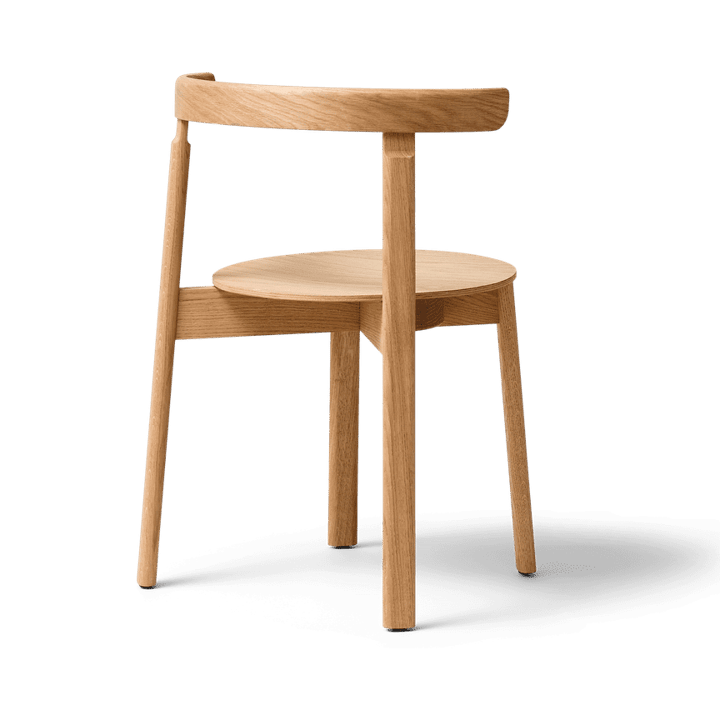 Silla Lunar, Roble Form & Refine