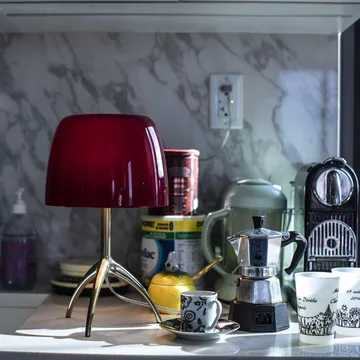 Lámpara de mesa regulable Lumiere Piccola - Pantalla rojo cereza–base negro cromado  - Foscarini