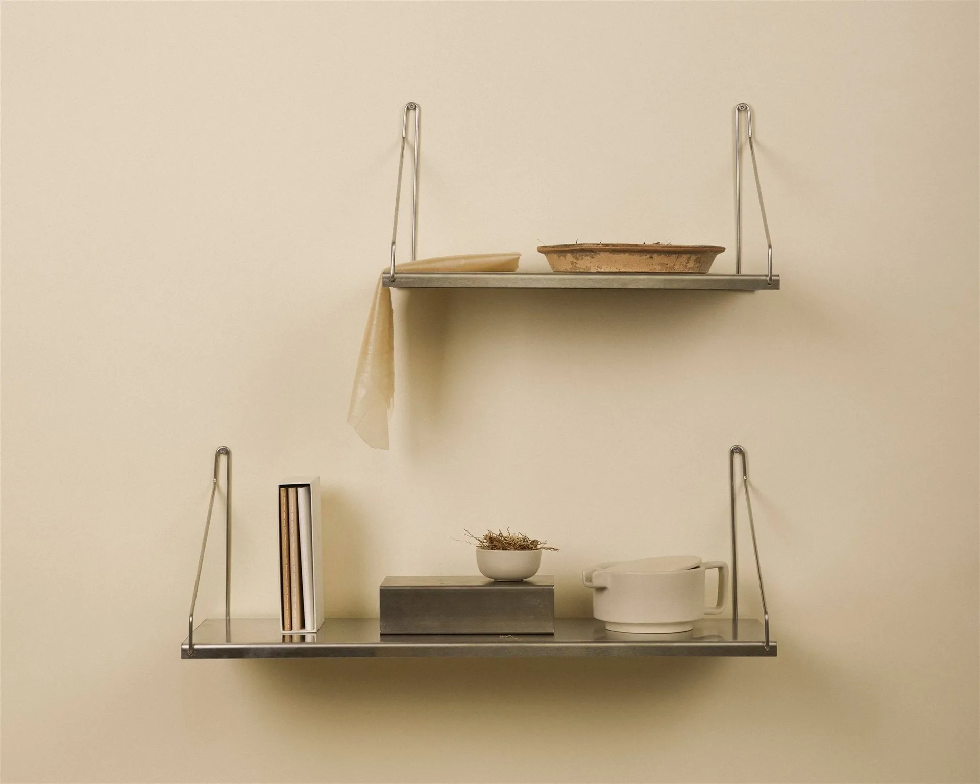 Estante de pared Single Shelf, Acero inoxidable, 40x27 cm FRAMA