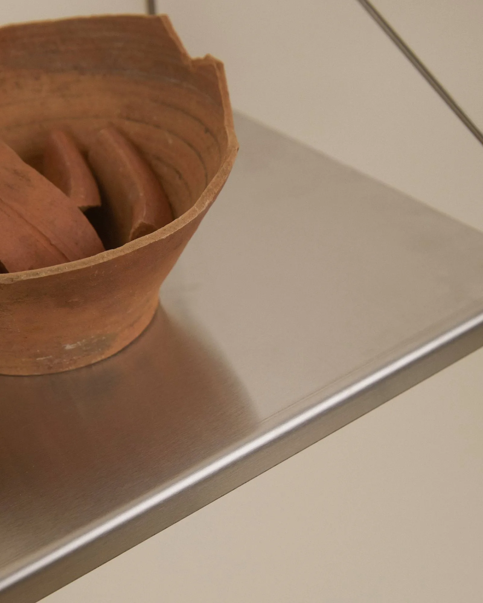 Estante de pared Single Shelf, Acero inoxidable, 80x27 cm FRAMA