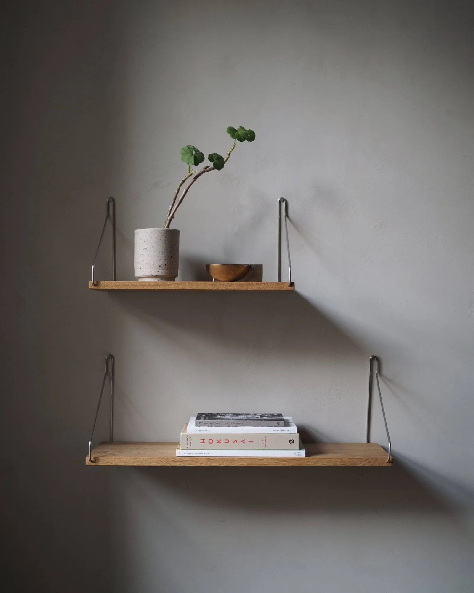 Estante de pared Single Shelf, Roble-acero inoxidable, 40x20 cm FRAMA