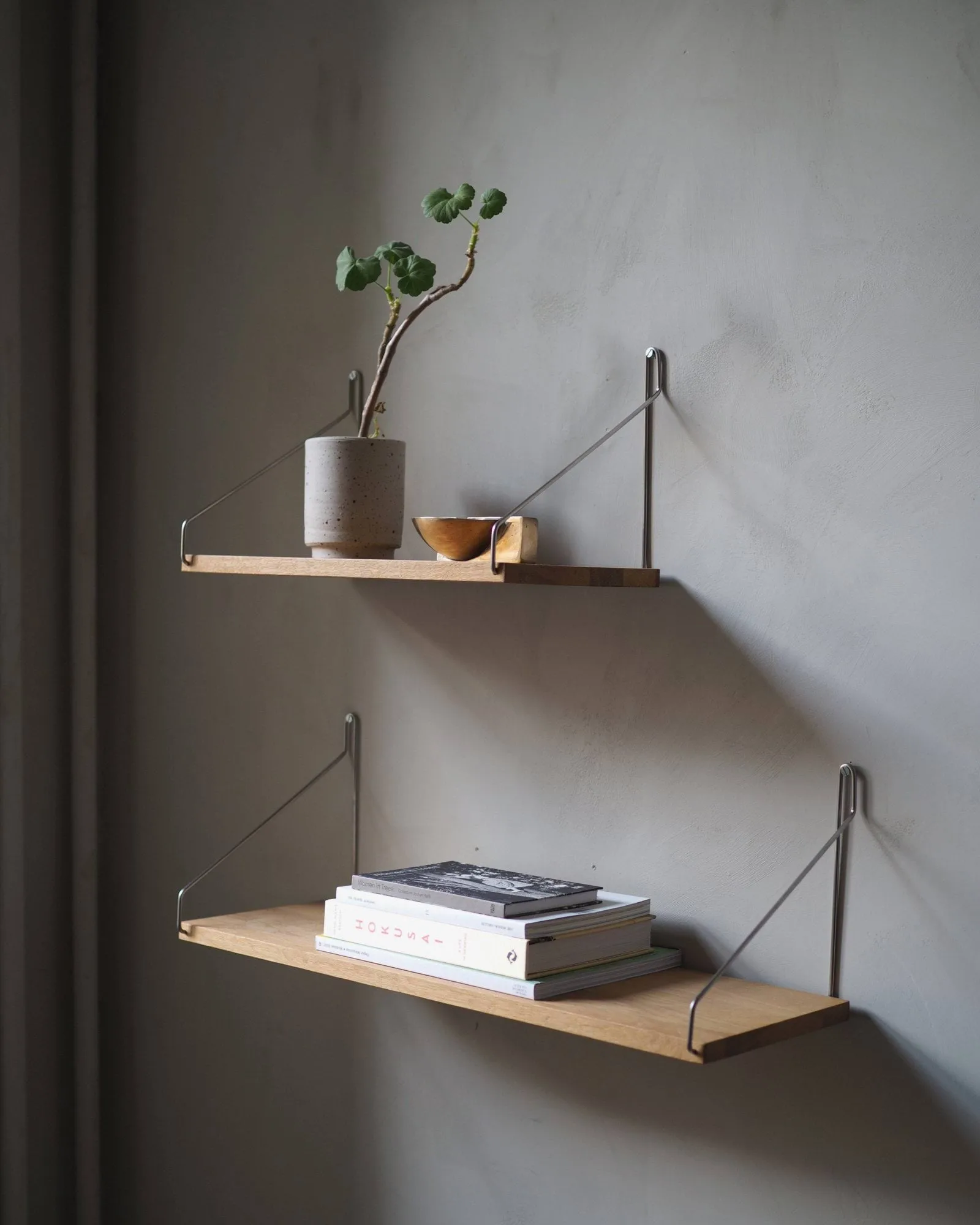 Estante de pared Single Shelf, Roble-acero inoxidable, 60x20 cm FRAMA