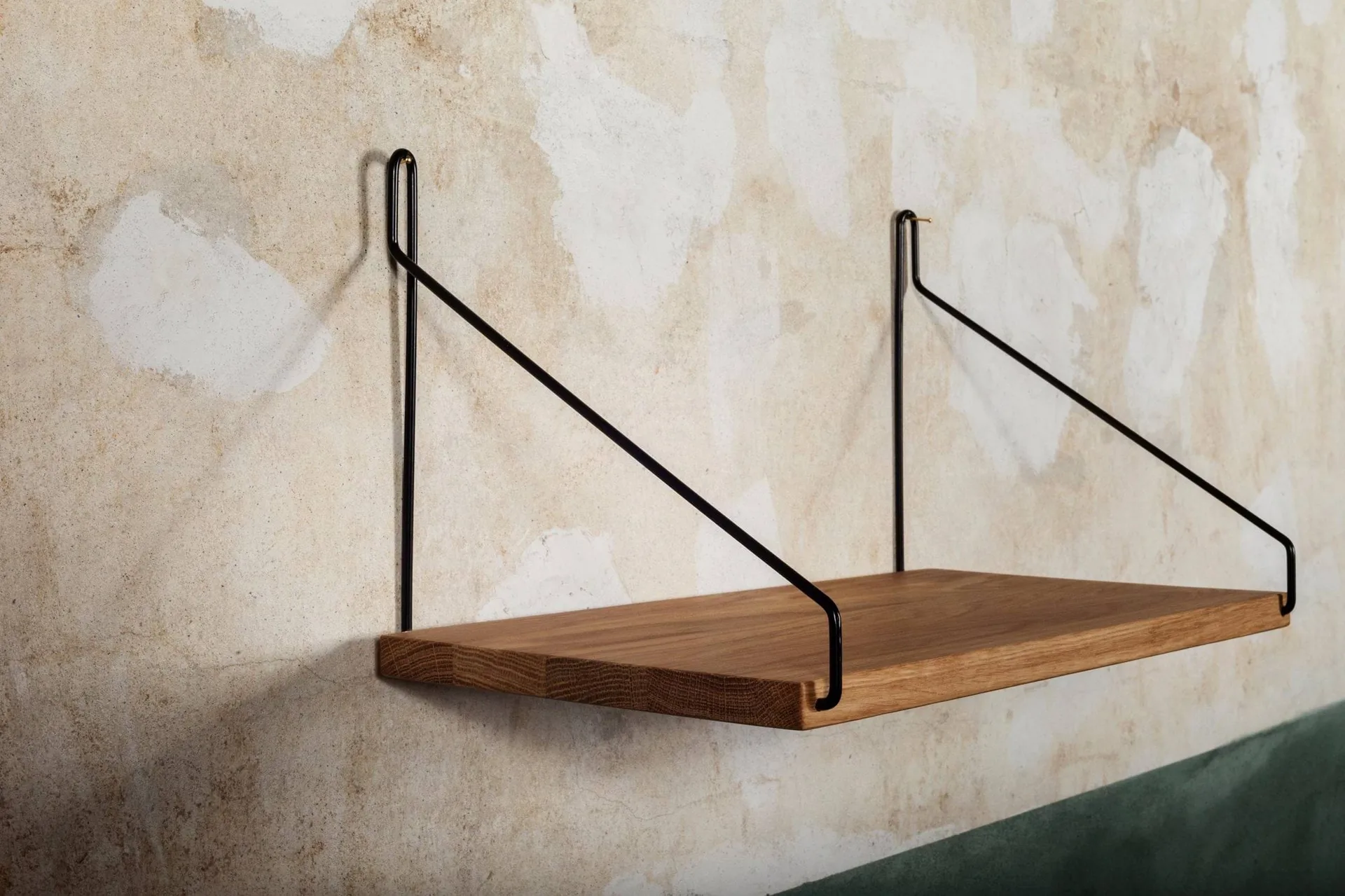 Estante de pared Single Shelf, Roble-negro, 40x20 cm FRAMA