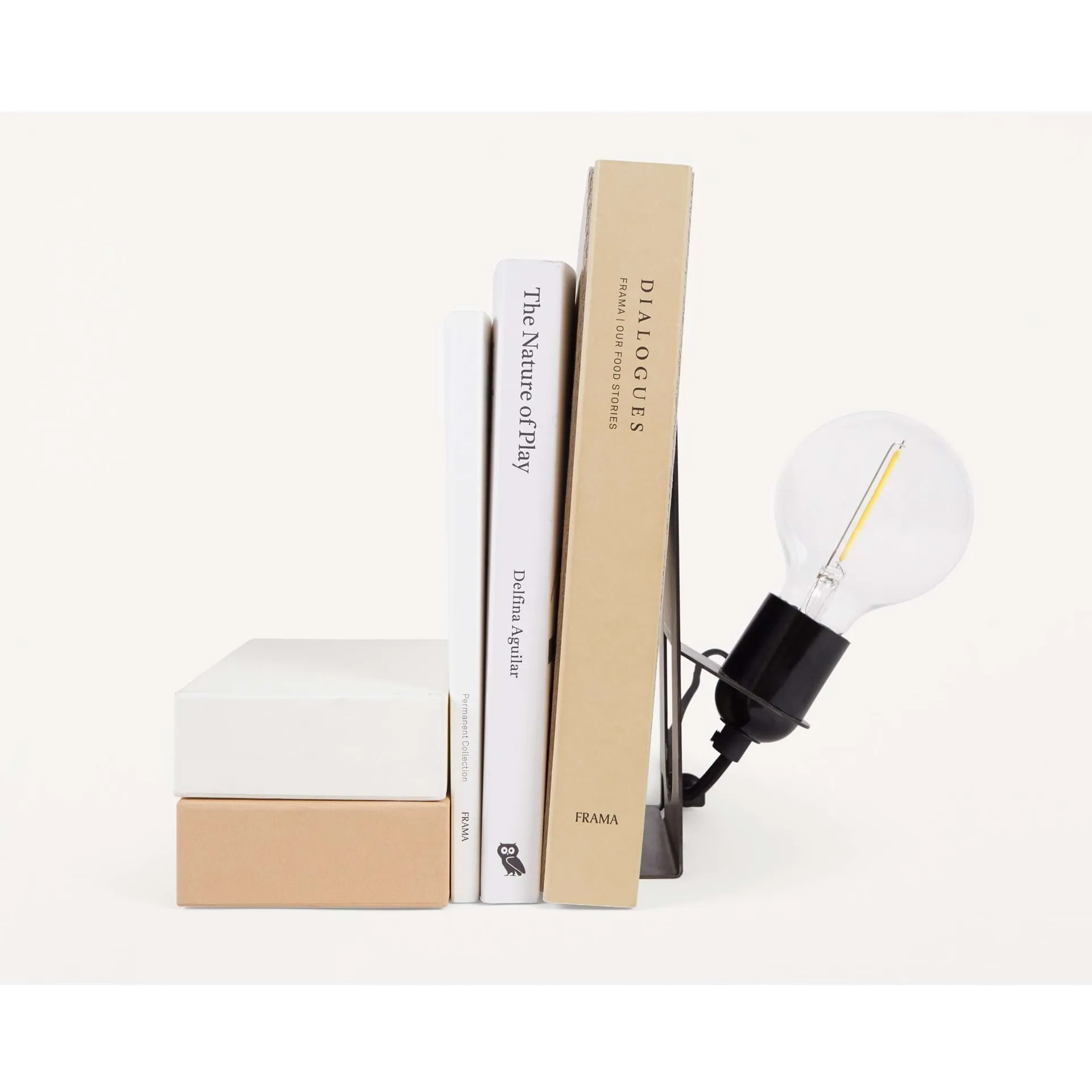 Lámpara de mesa Library Lamp, Negro FRAMA