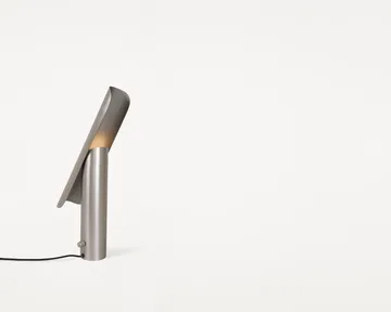 Lámpara de mesa T Lamp - Acero - FRAMA
