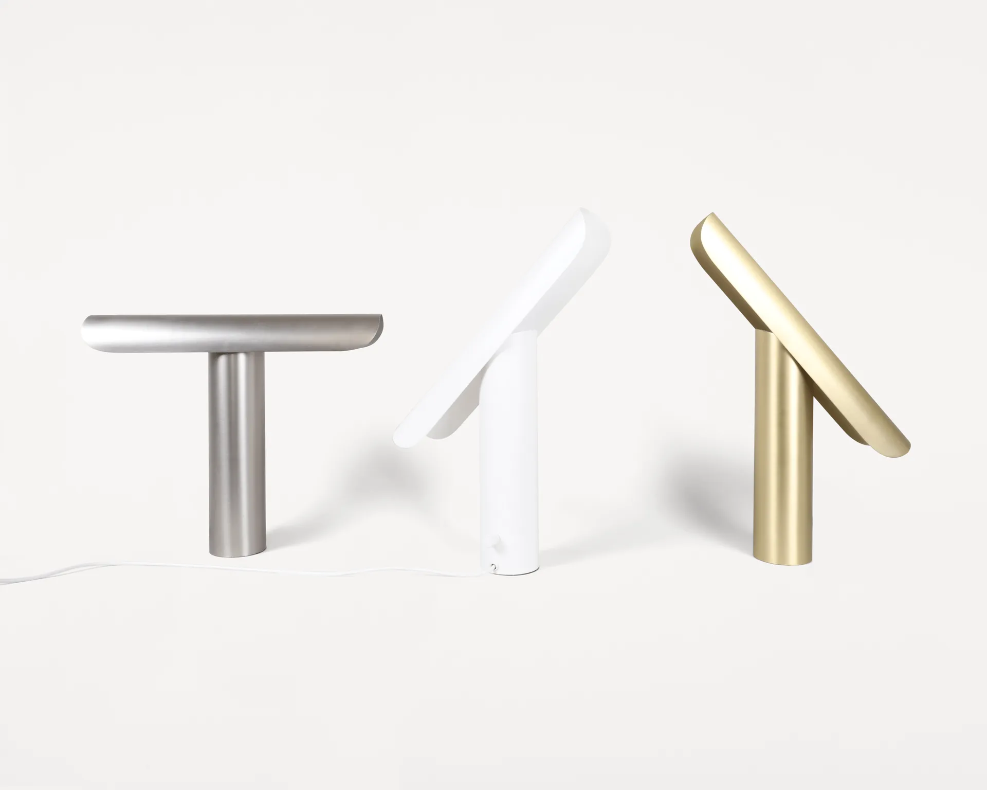 Lámpara de mesa T Lamp, Acero FRAMA