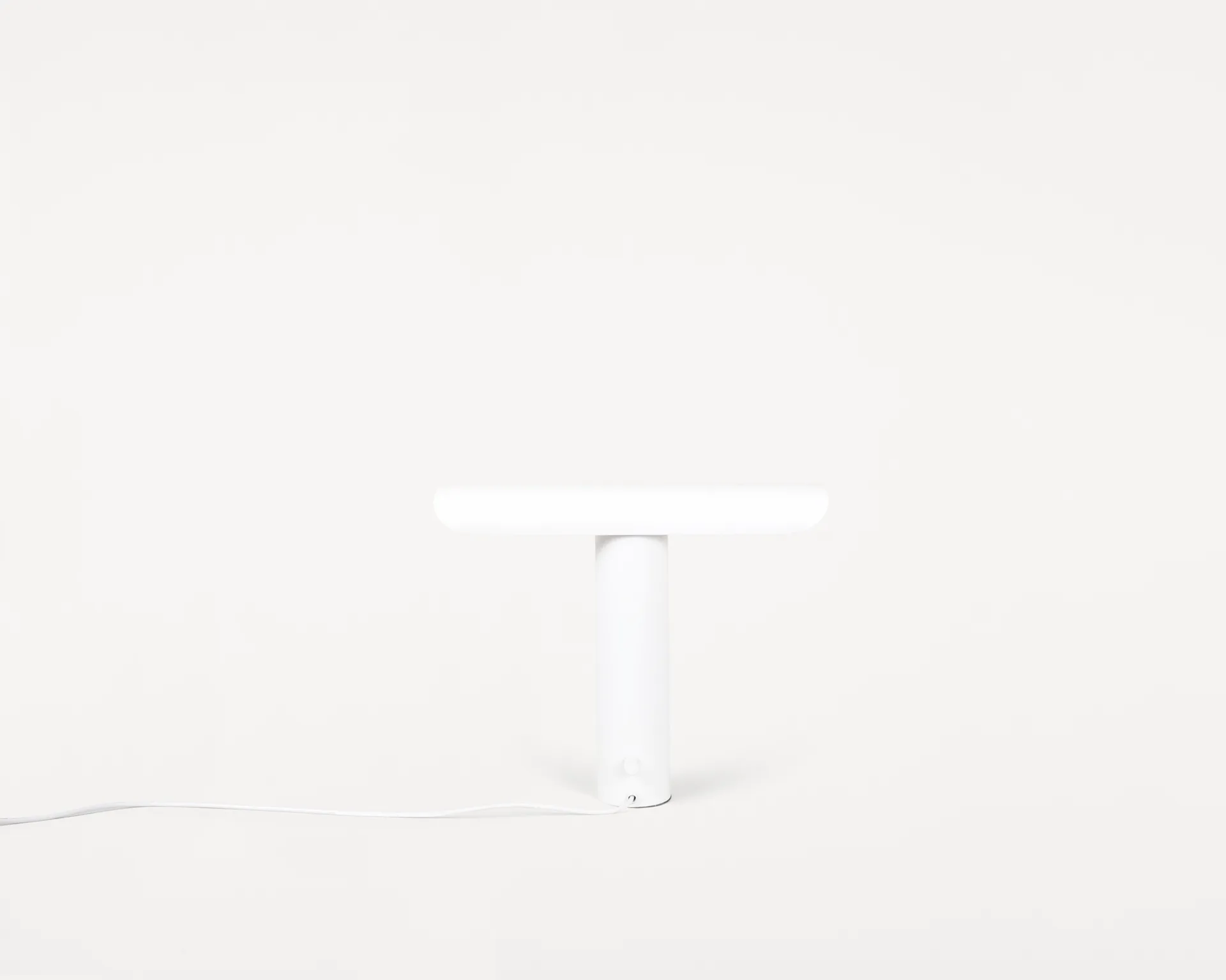 Lámpara de mesa T Lamp, Blanco FRAMA