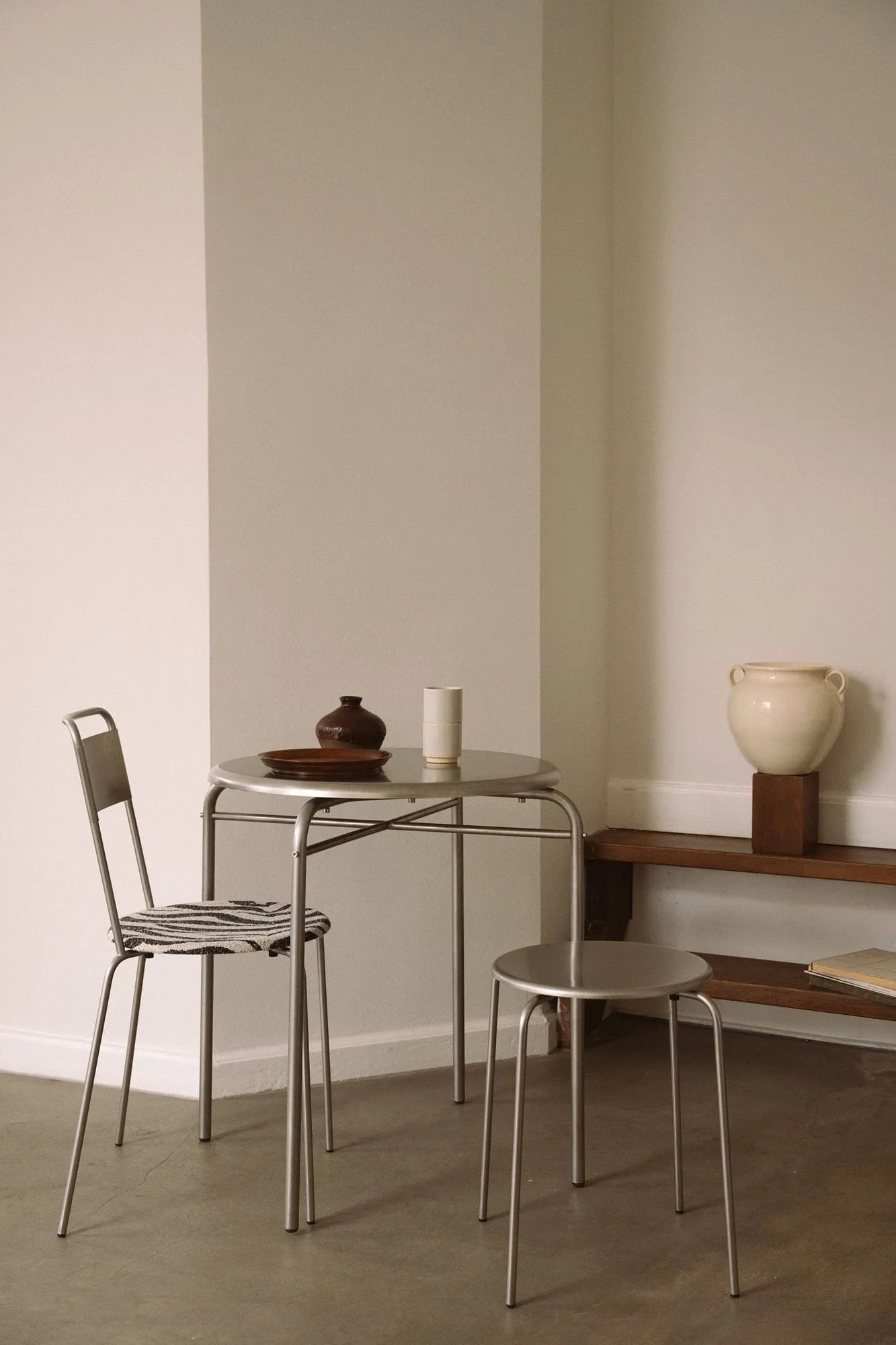 Mesa Petit Rond, Acero inoxidable, Ø65x73 cm FRAMA