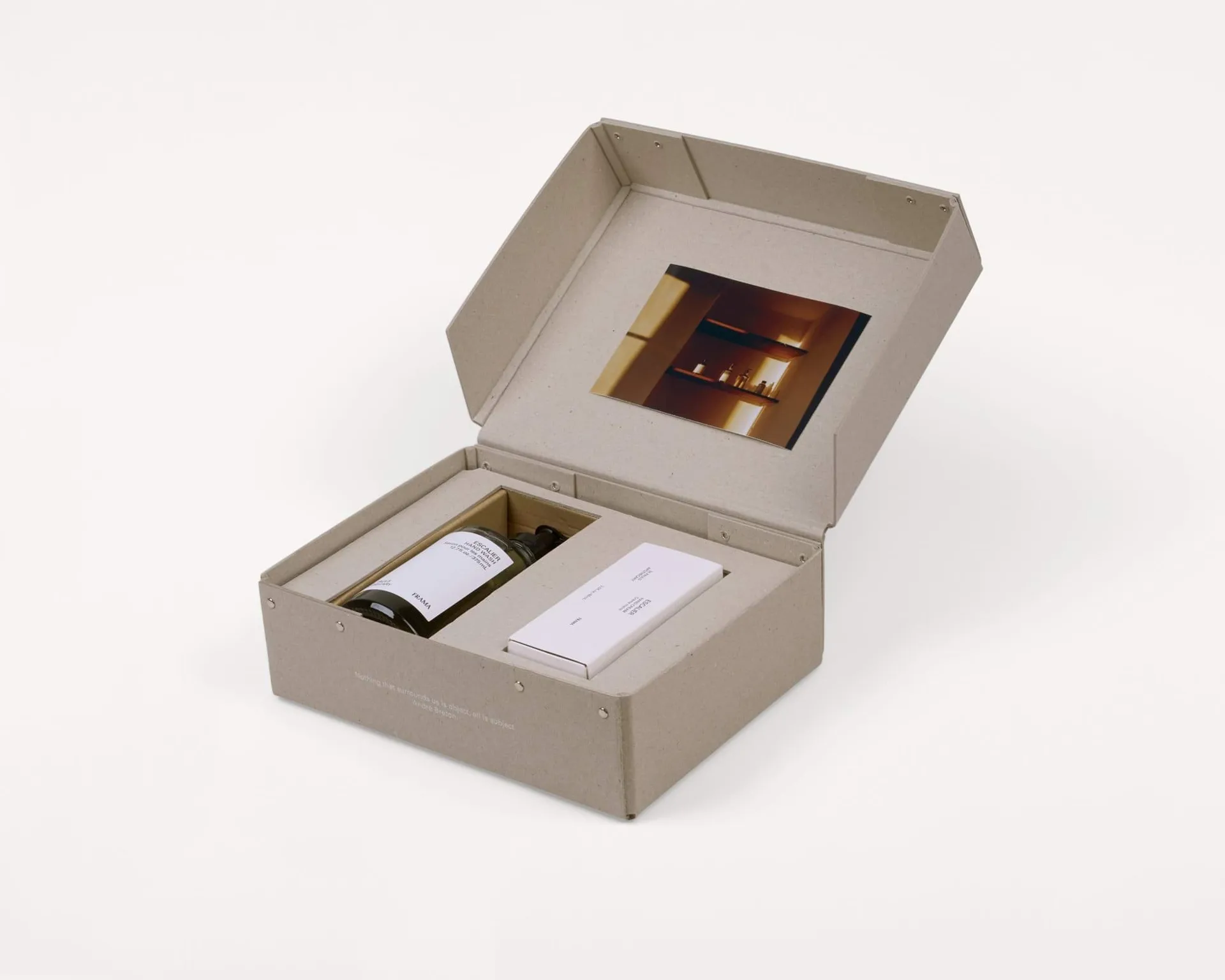 Set de regalo FRAMA de jabón de manos + crema de manos, Escalier FRAMA