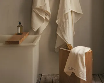 Toalla de baño Light Towel 150x100 cm - Bone white (blanco) - FRAMA